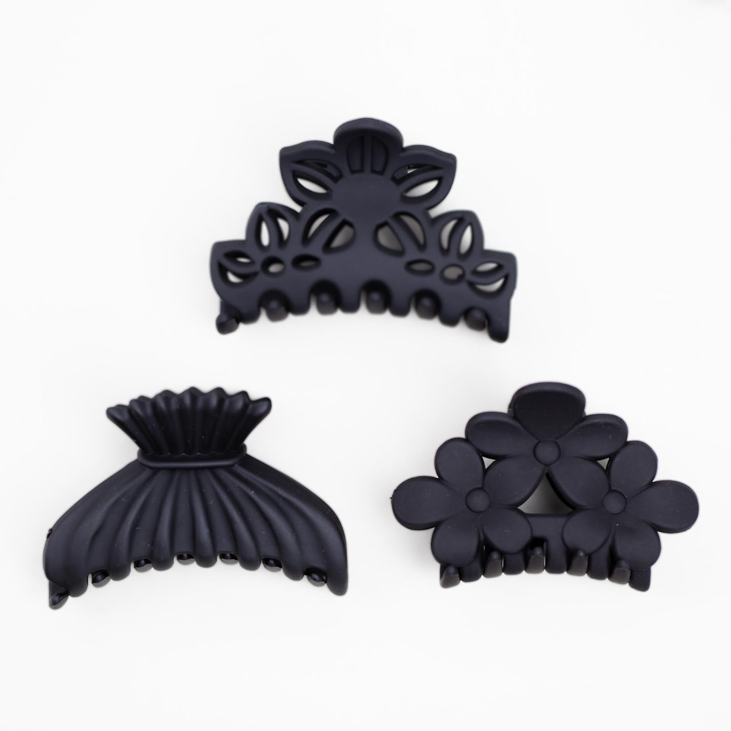 Clame de păr medii cu forme delicate și textură de silicon, set 3 buc - Negru