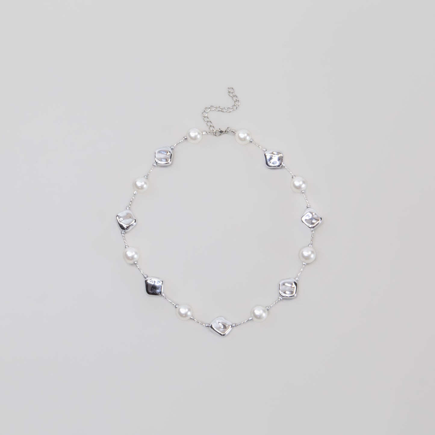 Colier cu elemente diferite și cu perle - Silver Radiant Mosaic