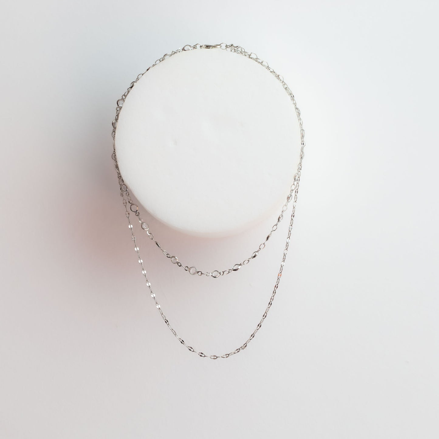 Colier dublu la baza gâtului cu lanțuri și pietre mici - Argintiu