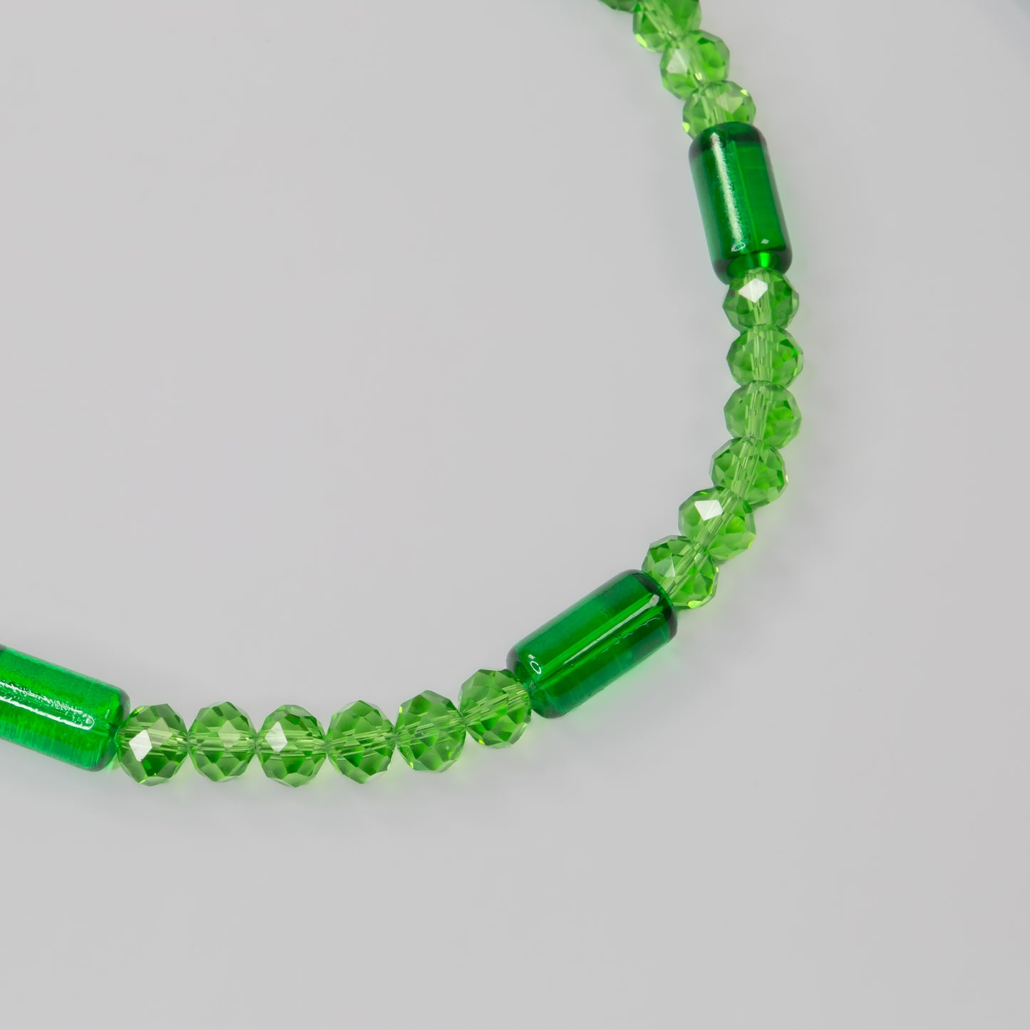 Colier elegant cu mărgele - Verde