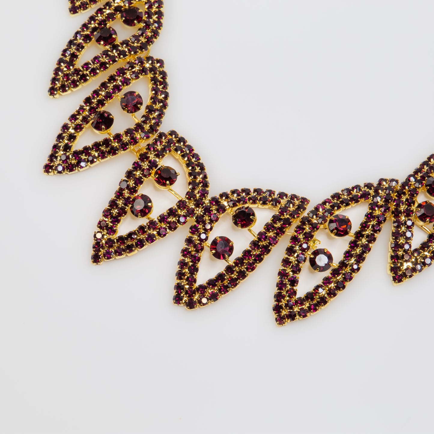 Colier elegant cu pietre bordo - Orient Flame