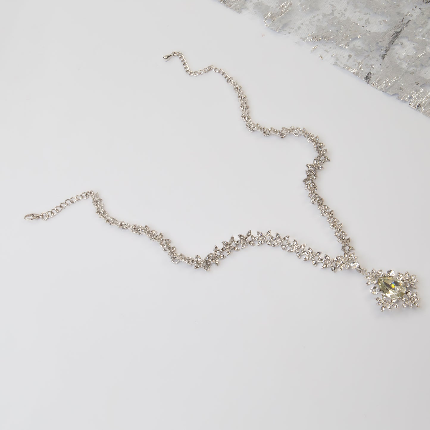 Colier elegant cu pietre briliante - Precious Aura