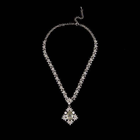 Colier elegant cu pietre briliante - Precious Aura