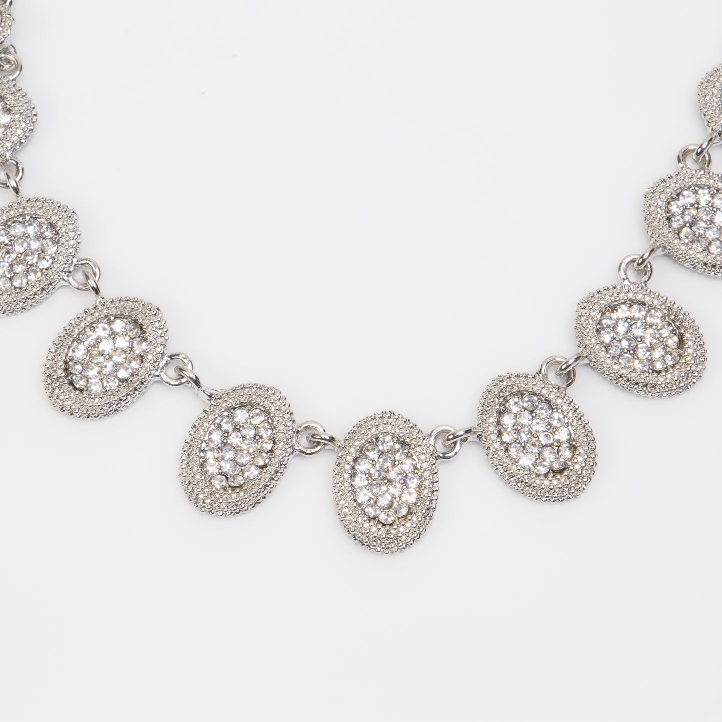 Colier elegant cu pietre delicate - Vintage Diva