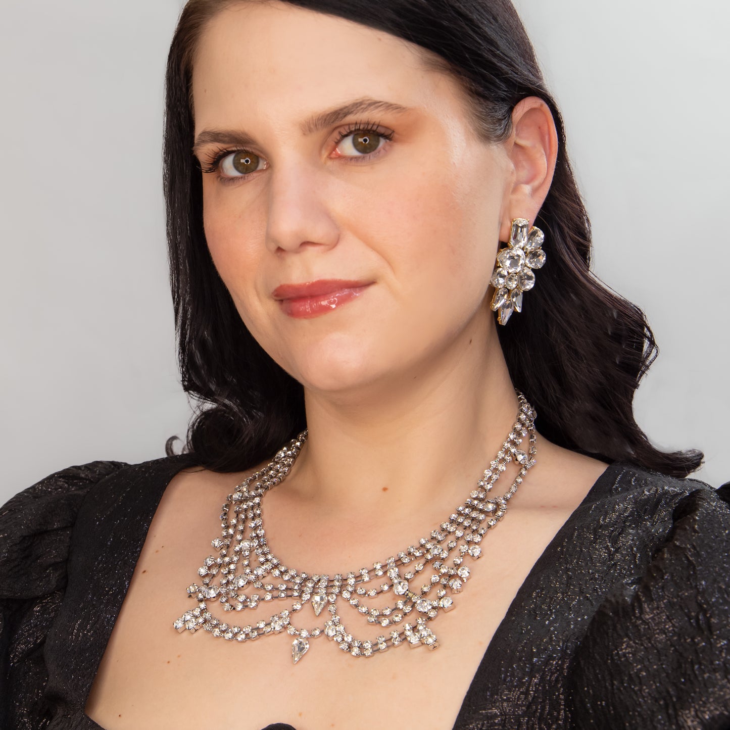 Colier elegant cu pietre deosebite - Runway