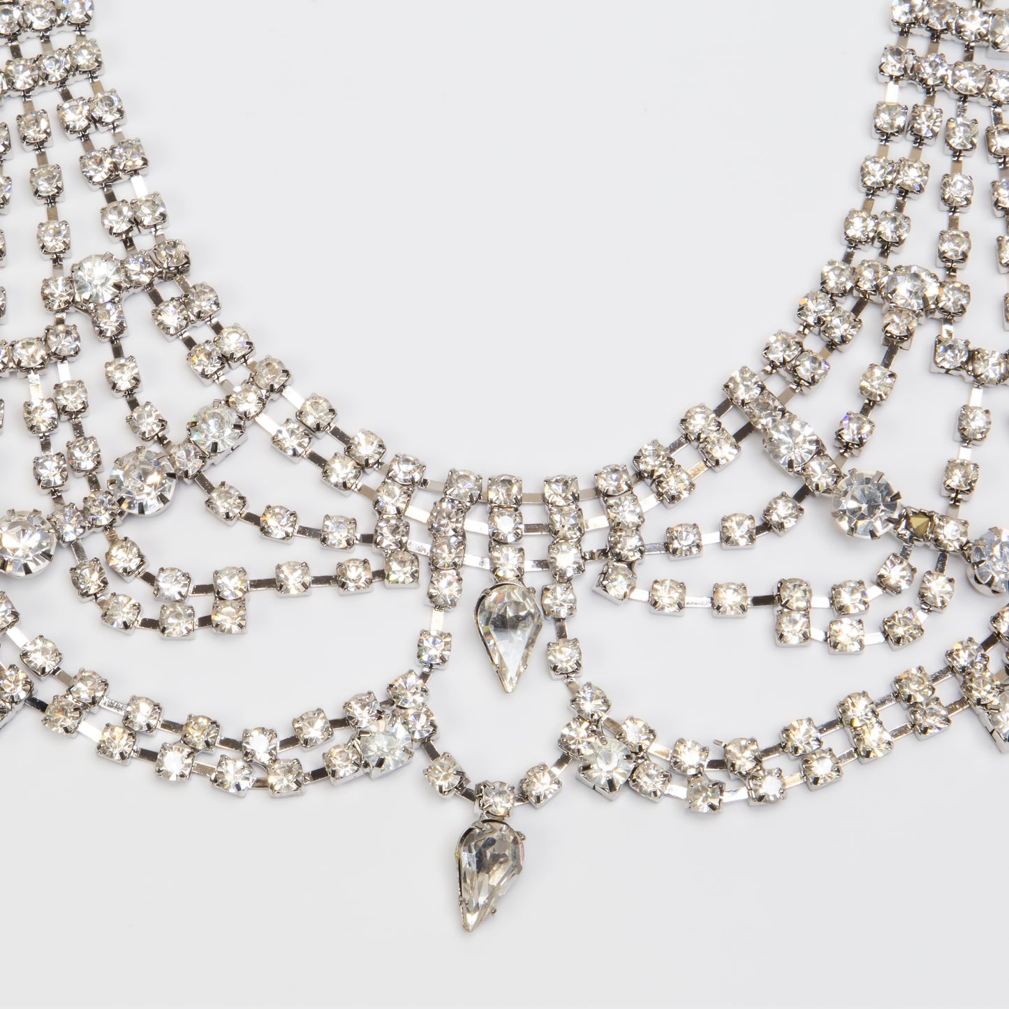 Colier elegant cu pietre deosebite - Runway