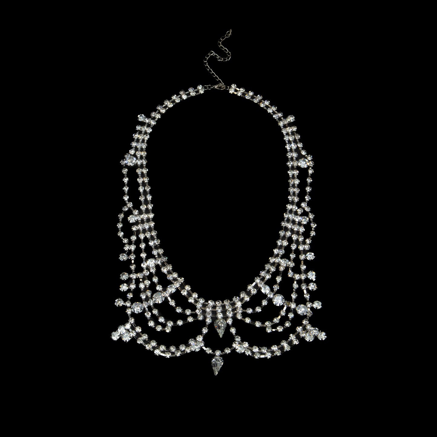 Colier elegant cu pietre deosebite - Runway