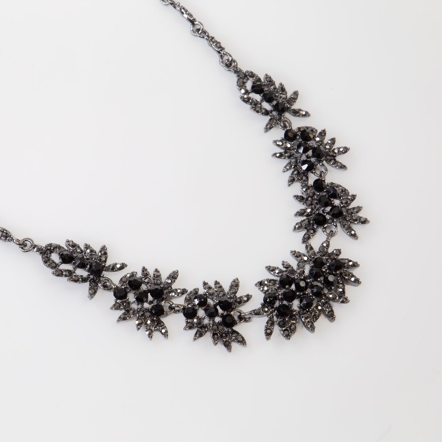 Colier elegant cu pietre negre - Midnight Leaves