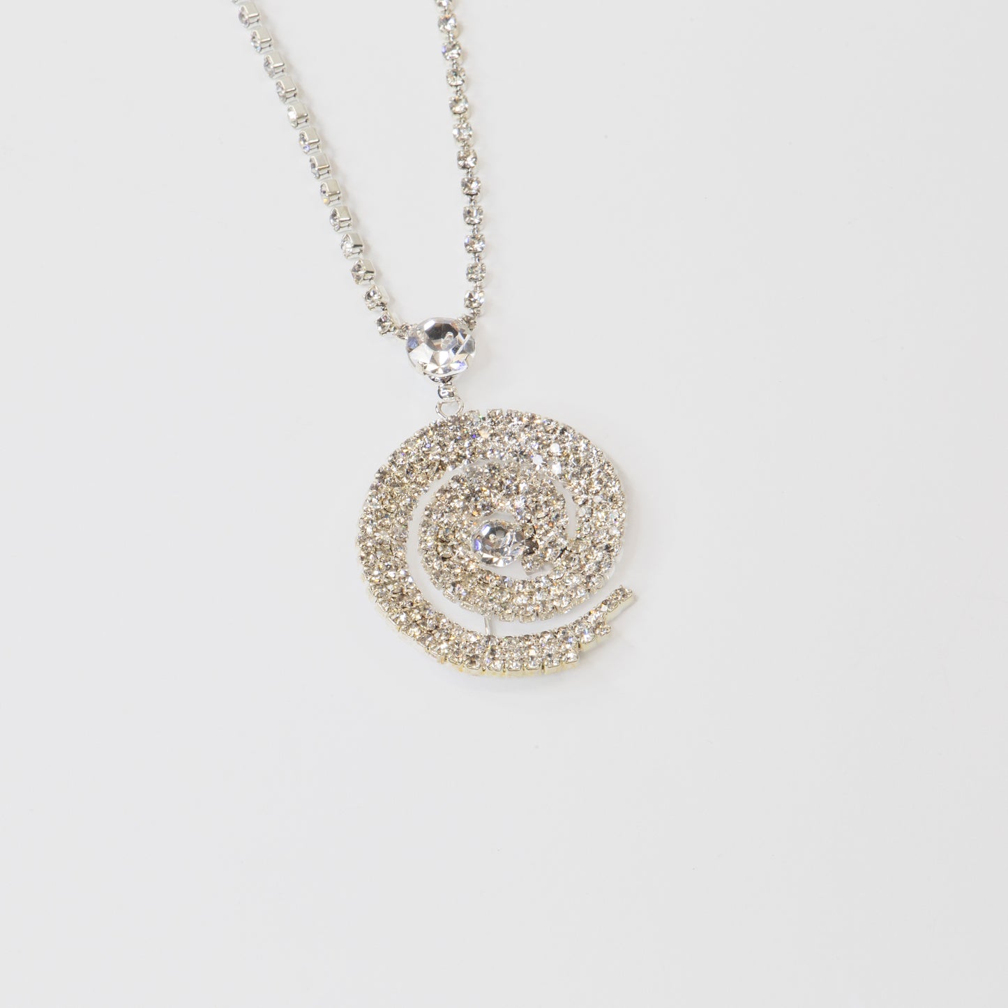 Colier elegant cu pietre rafinate - Eternal Spiral