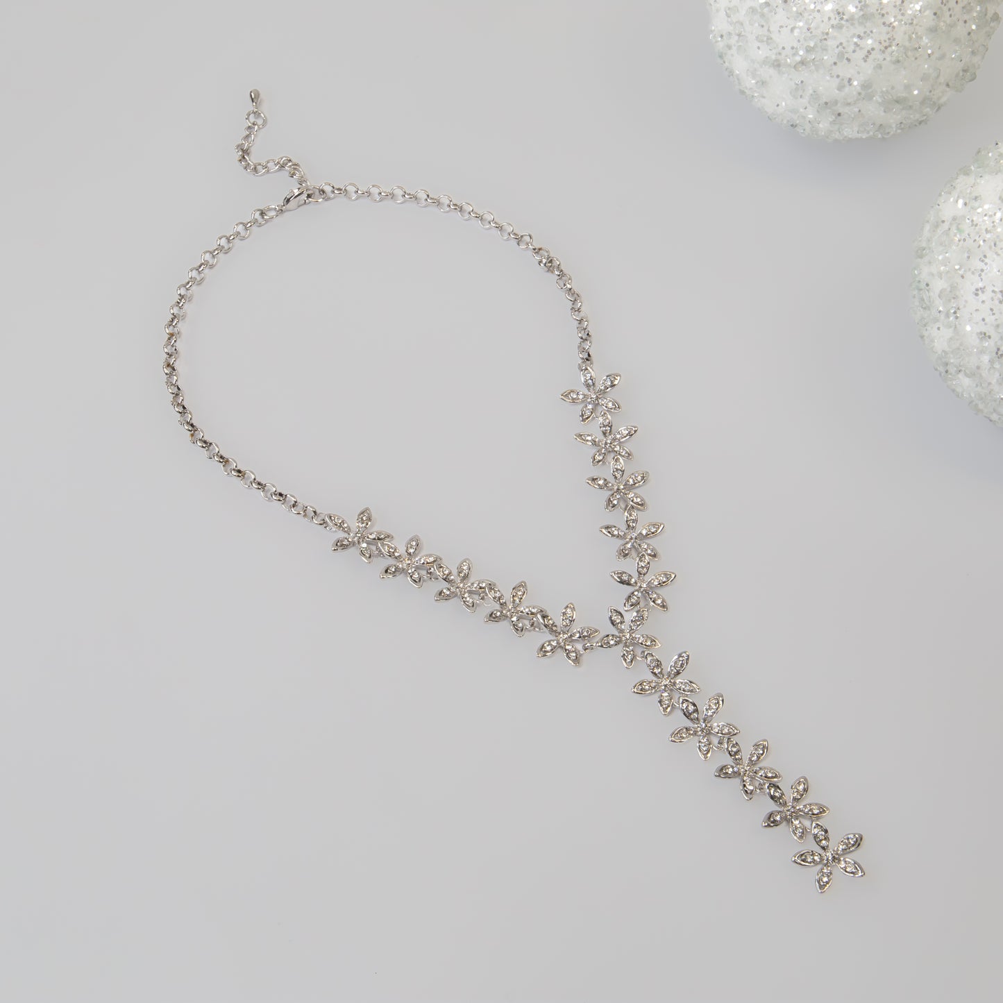 Colier elegant cu pietre rafinate - Luminous Petals