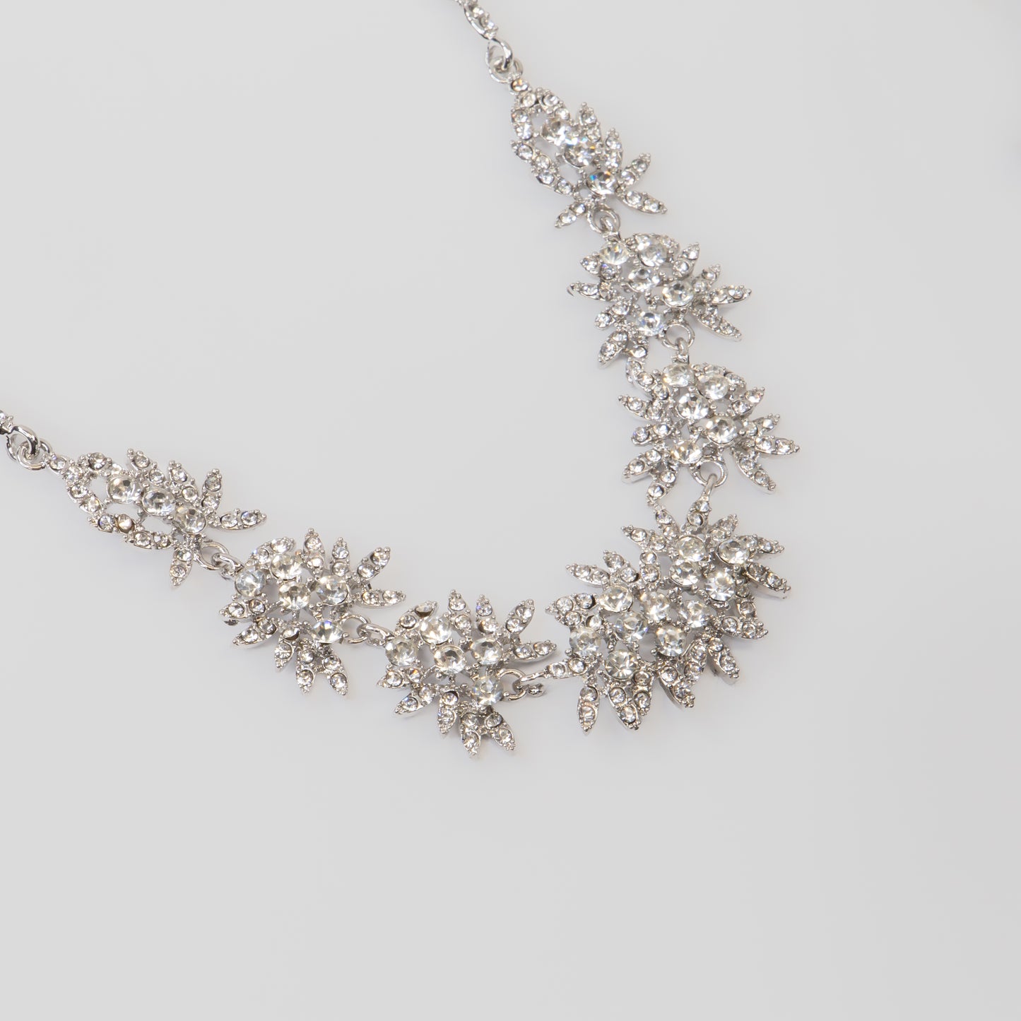 Colier elegant cu pietre strălucitoare - Crystal Leaves