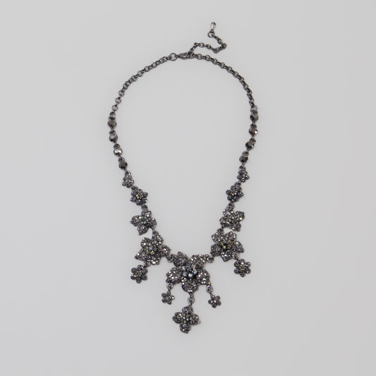 Colier elegant cu pietre strălucitoare - Noir Blossom