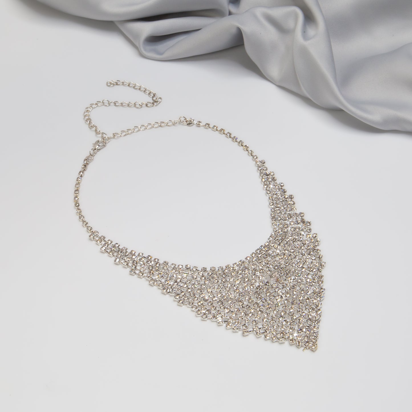 Colier elegant cu pietre strălucitoare - Suflet Delicat