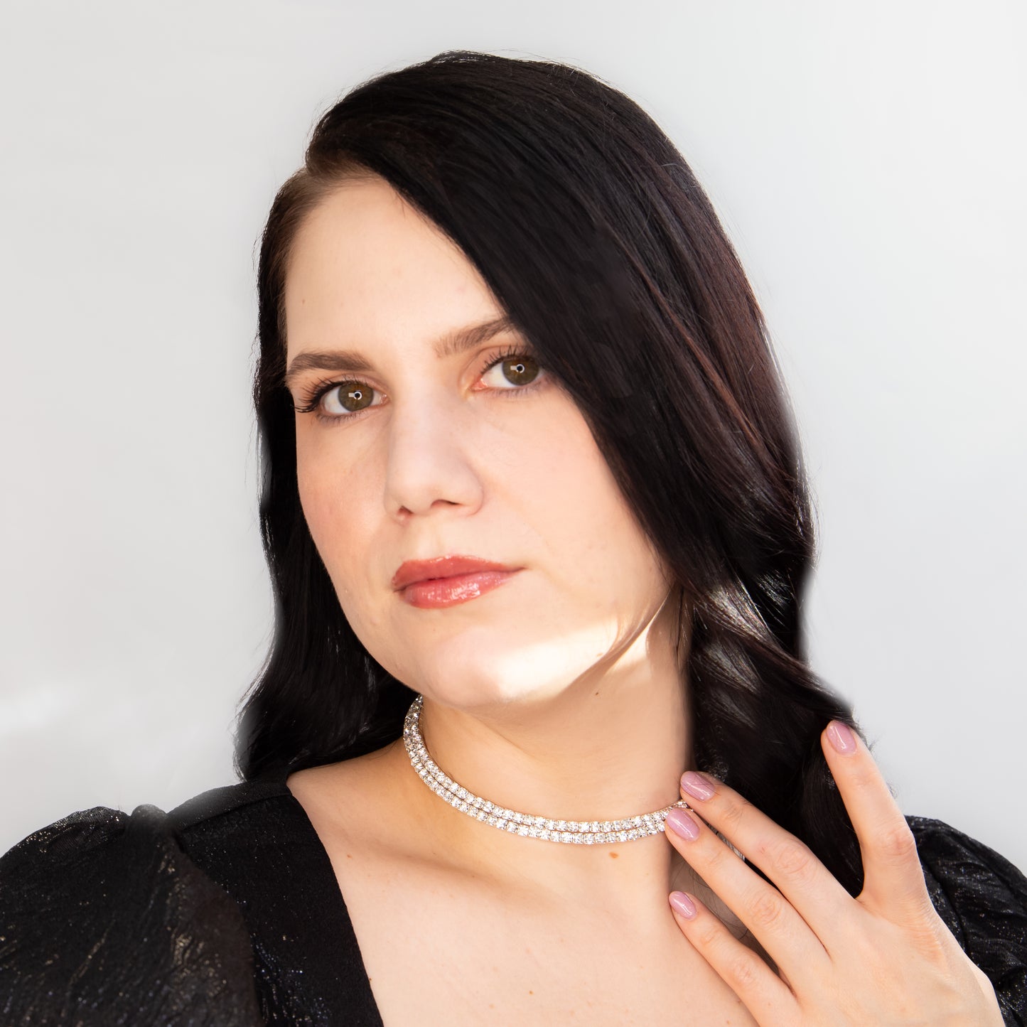 Colier elegant la baza gâtului cu pietre strălucitoare, flexibil, fără închizătoare