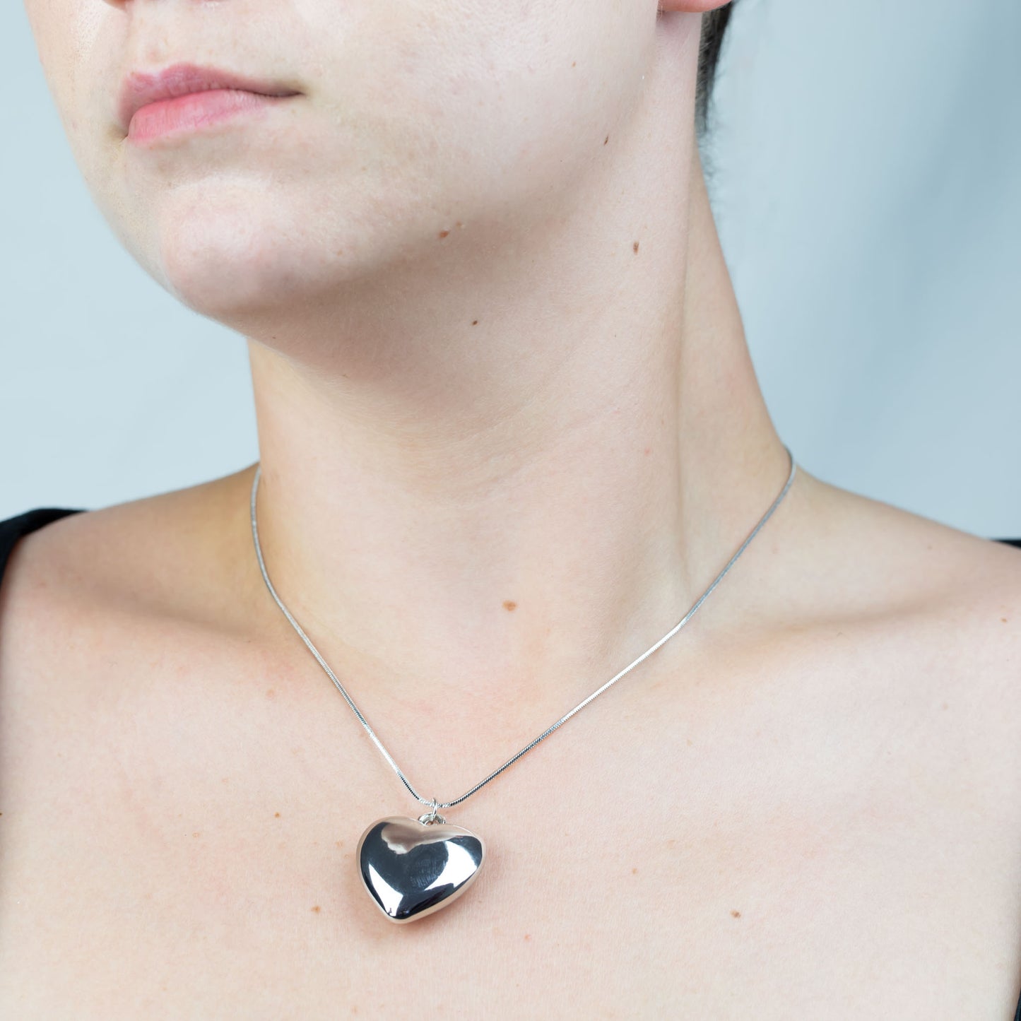 Colier la baza gâtului cu pandantiv inimă - Argintiu