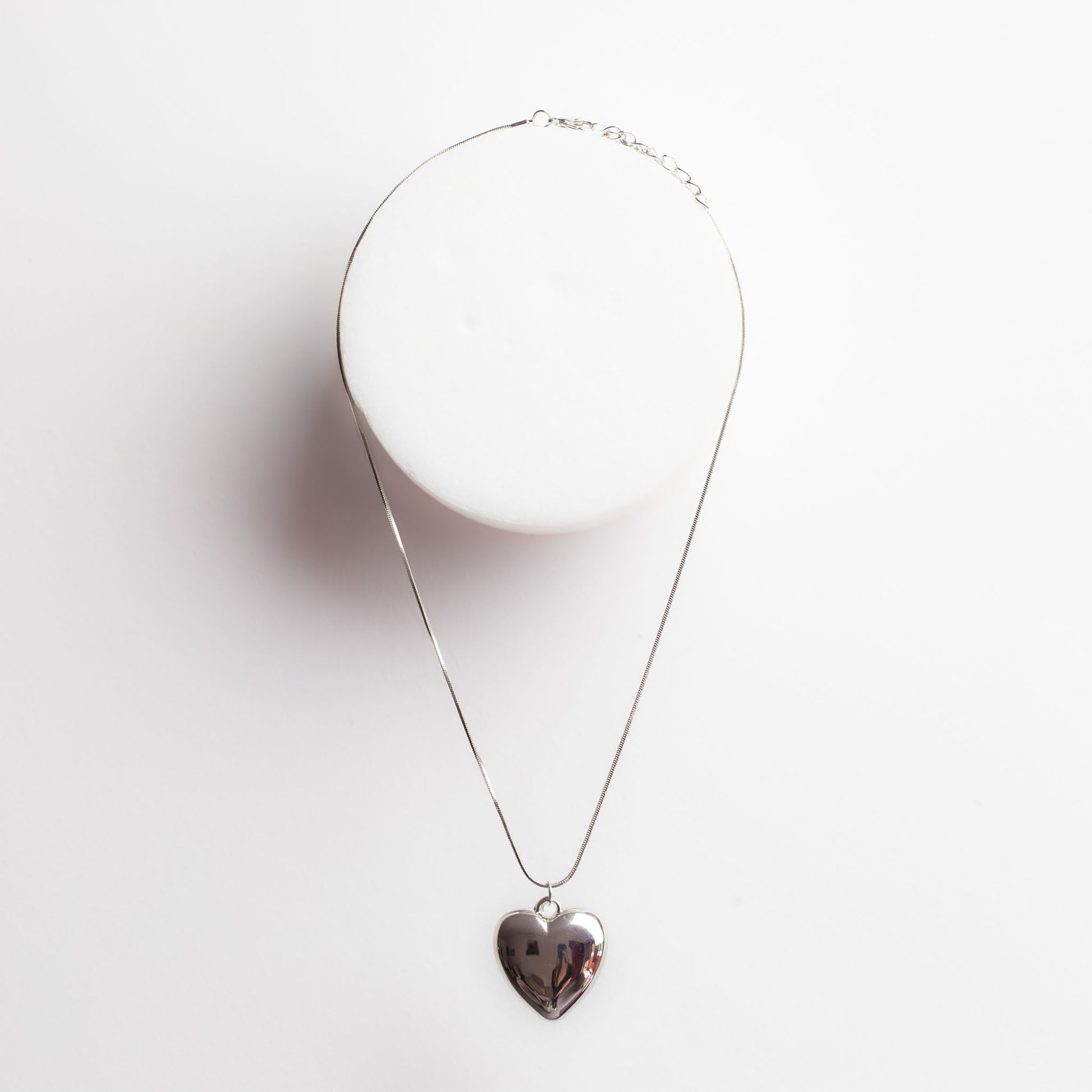 Colier la baza gâtului cu pandantiv inimă - Argintiu