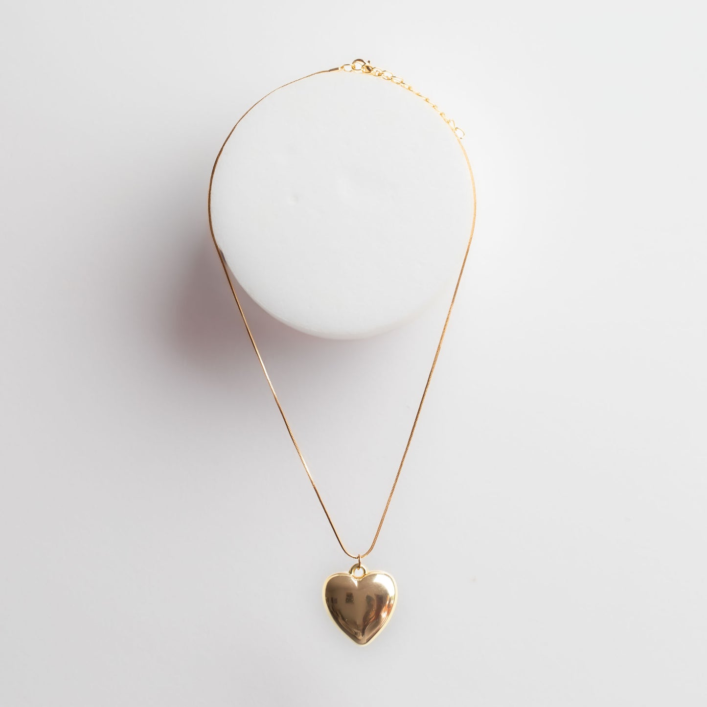 Colier la baza gâtului cu pandantiv inimă - Auriu