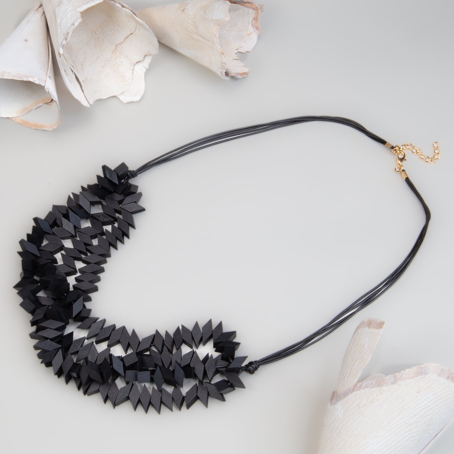 Colier lung din lemn Midnight Wood - Negru