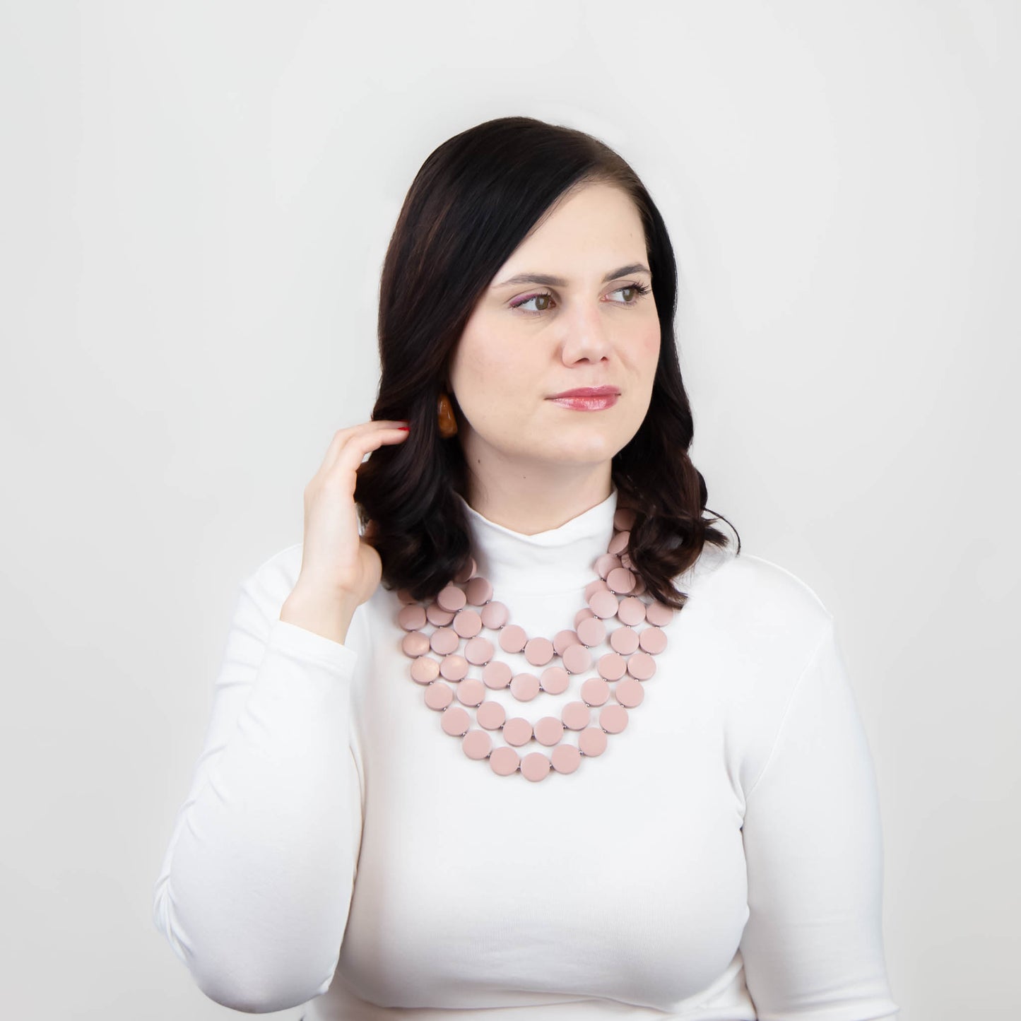 Colier multiplu din lemn cu forme de bănuț - Roz