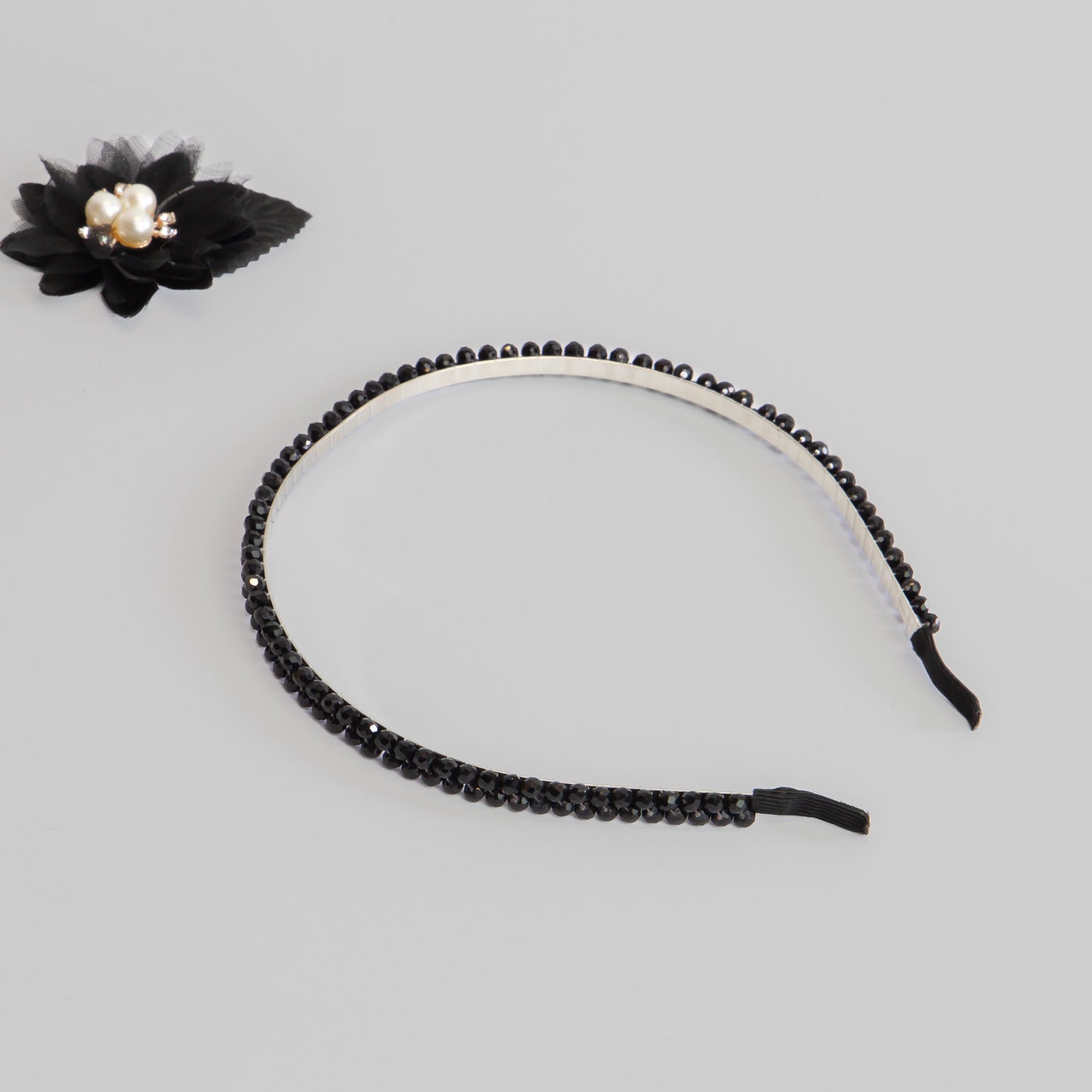 Cordelută de păr subțire cu cu pietre glam stones - Negru
