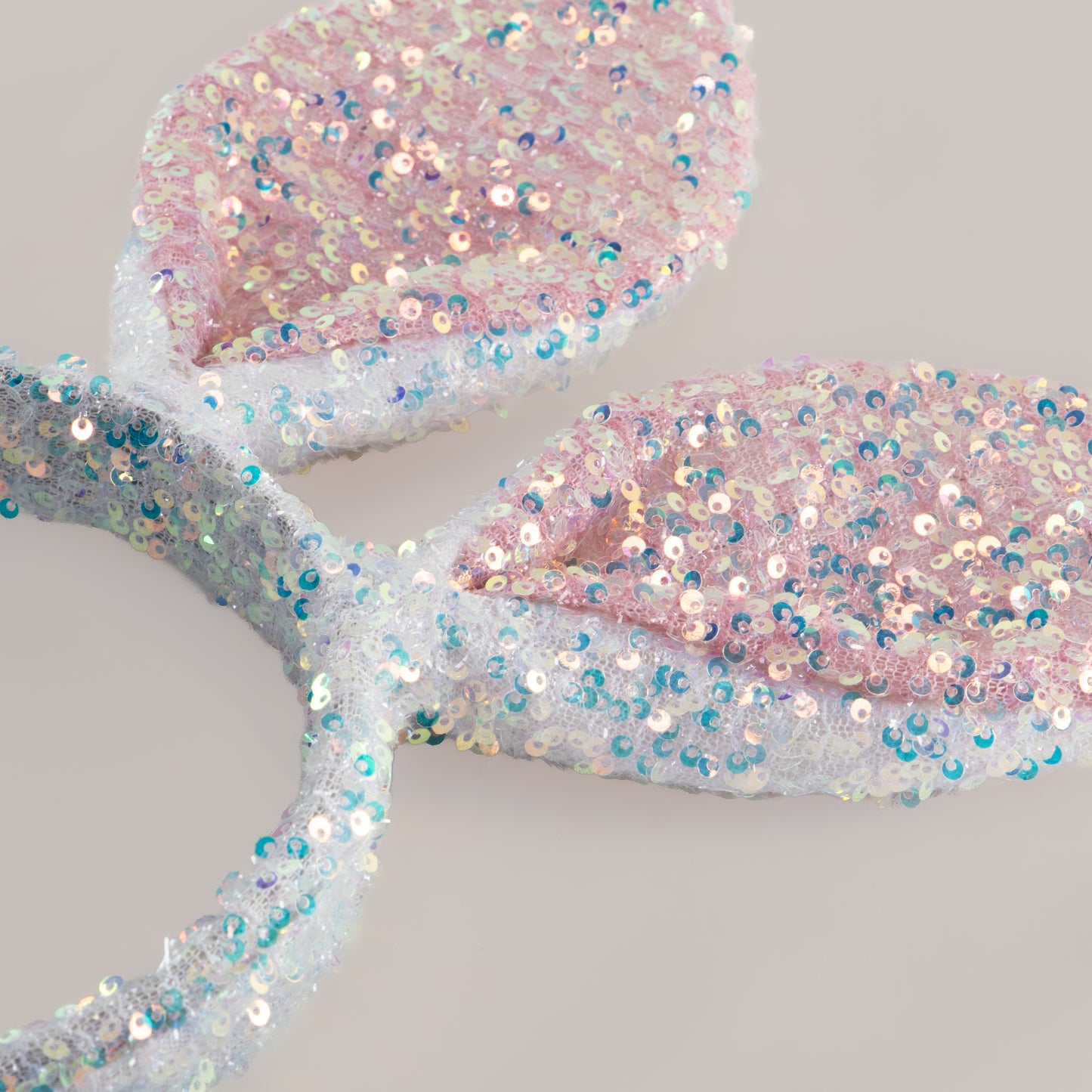 Cordeluță party cu urechi de iepuraș și paiete strălucitoare - Alb