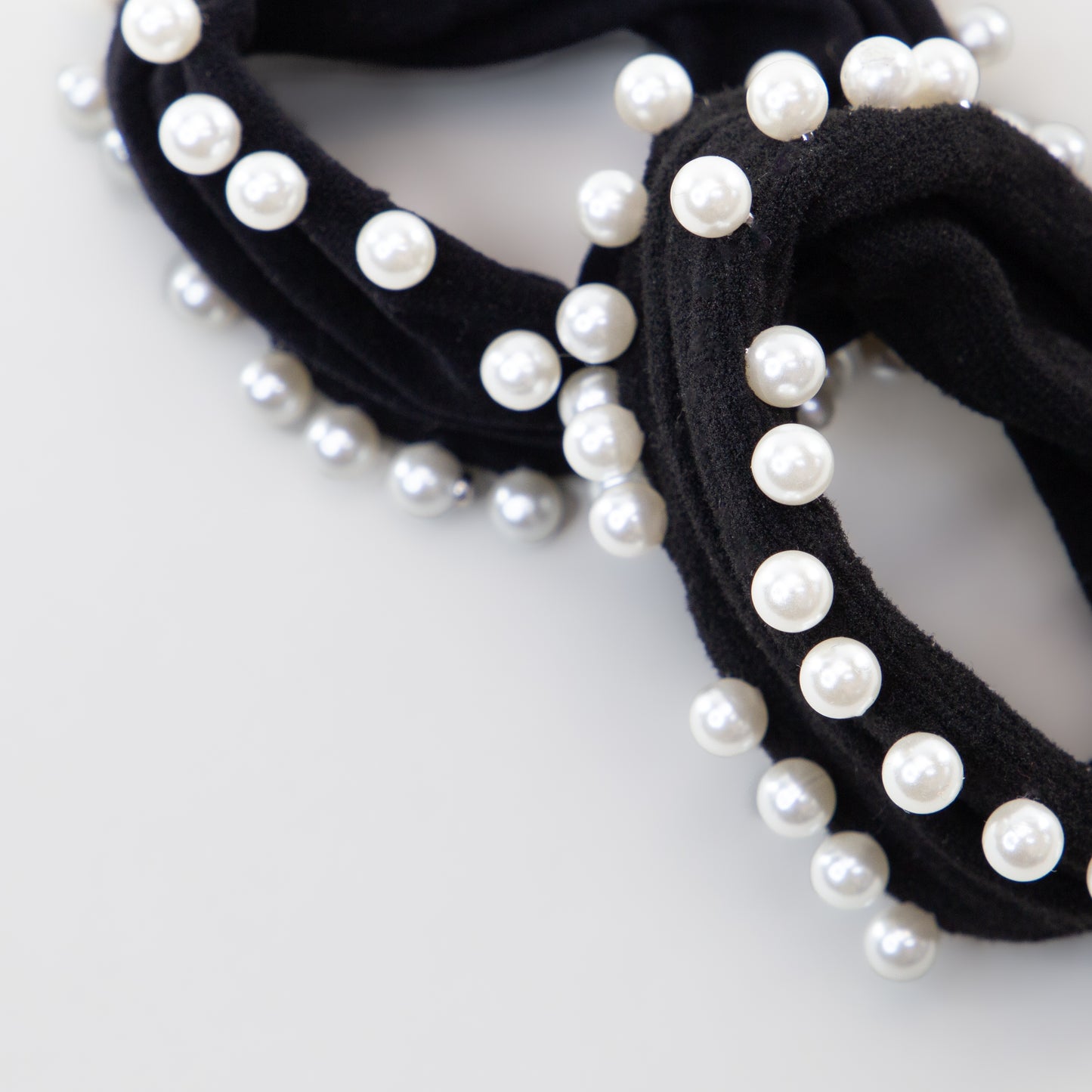 Elastice de păr cu perle mici, grosime 1,5 cm, set 2 buc - Negru