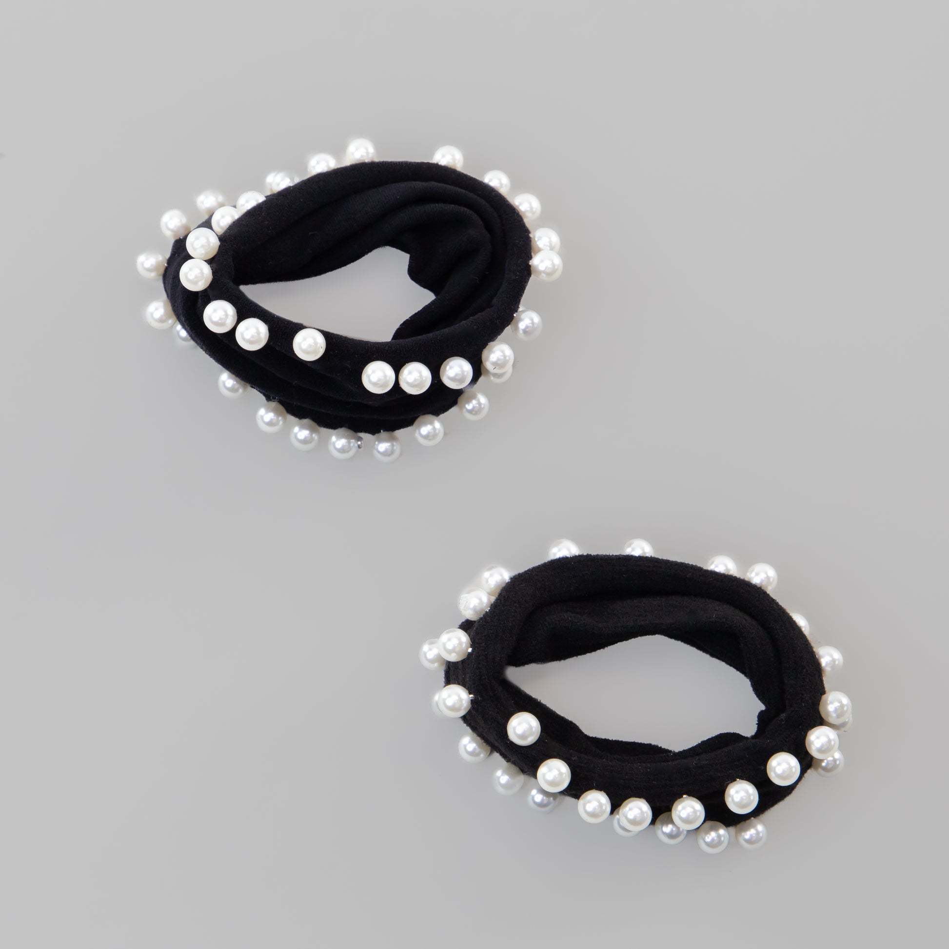 Elastice de păr cu perle mici, grosime 1,5 cm, set 2 buc - Negru