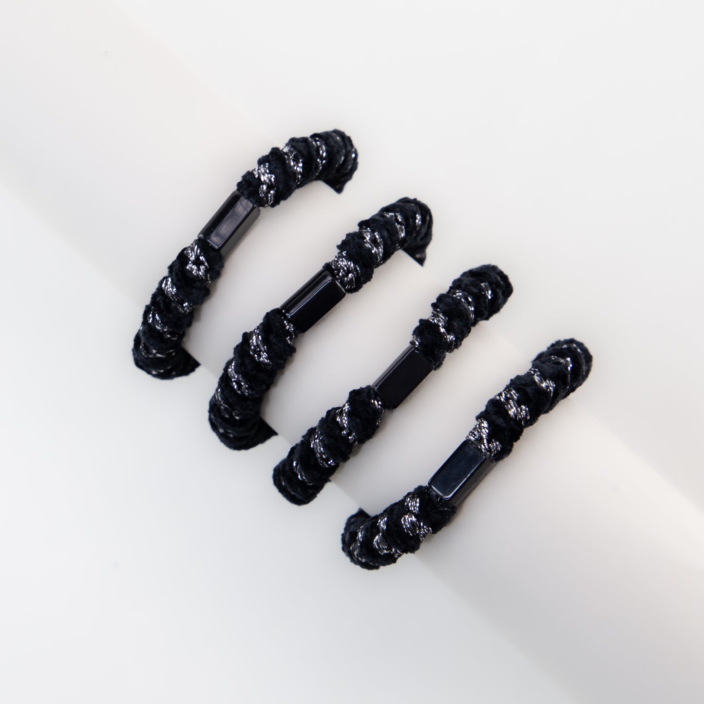 Elastice de păr cu textură răsucită, grosime 1 cm, set 4 buc - Negru & Argintiu