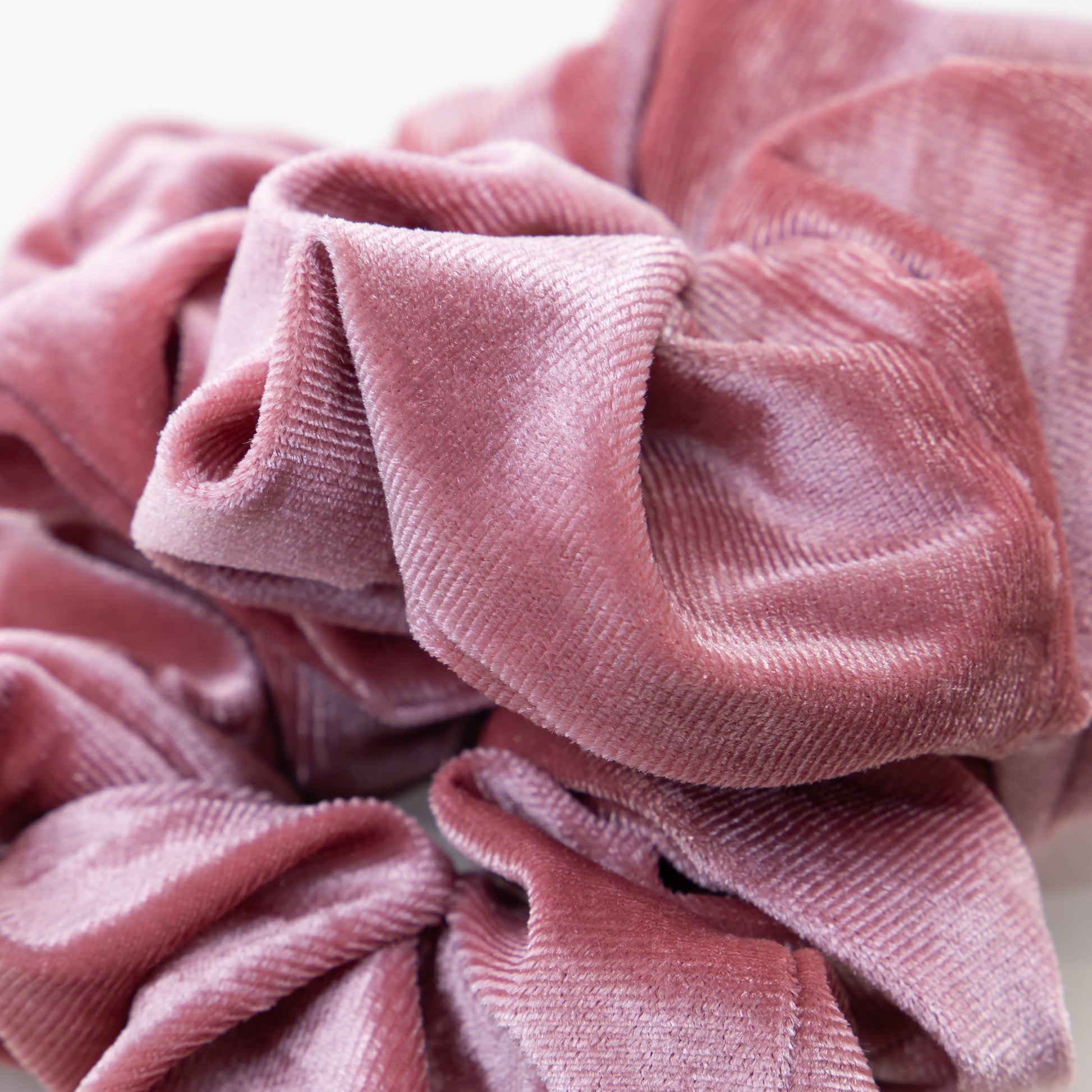 Elastice de păr tip scrunchie cu textură catifelată, grosime 5 cm, set 2 buc - Roz