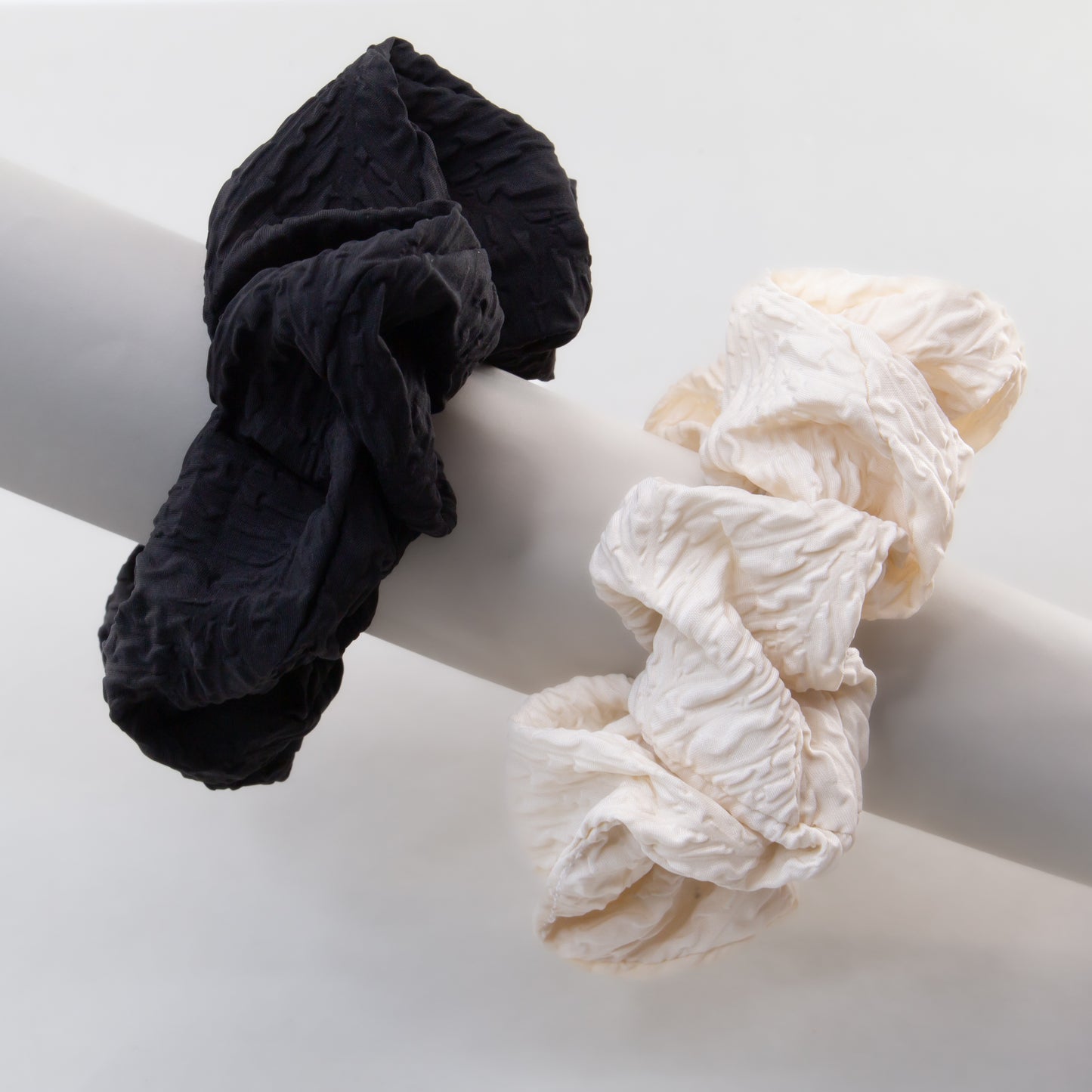 Elastice de păr tip scrunchie Earth Tones, grosime 5 cm, set 2 buc - Negru, Bej