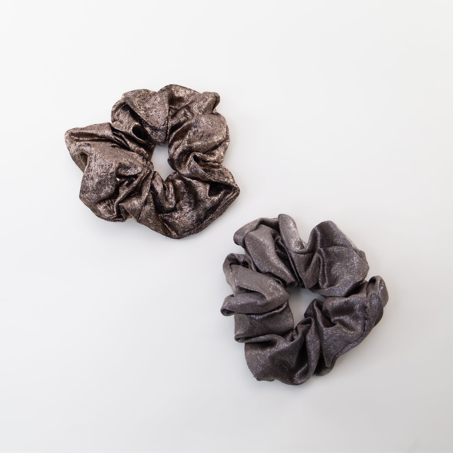 Elastice de păr tip scrunchie Shiny Mood cu efect lucios, grosime 5 cm, set 2 buc - Maro