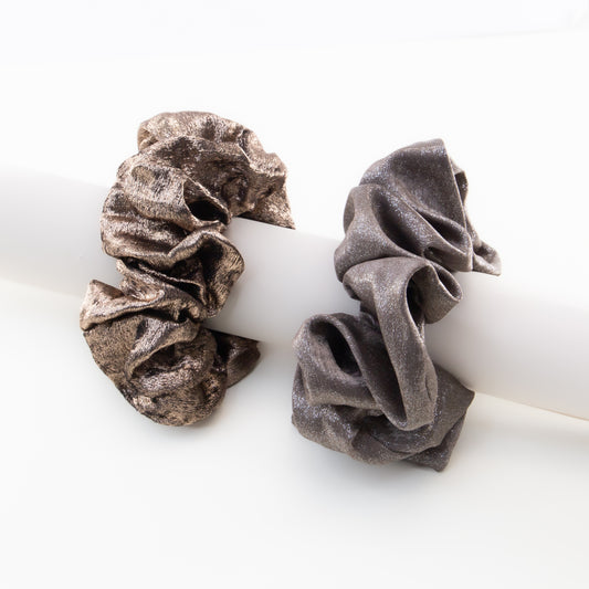 Elastice de păr tip scrunchie Shiny Mood cu efect lucios, grosime 5 cm, set 2 buc - Maro