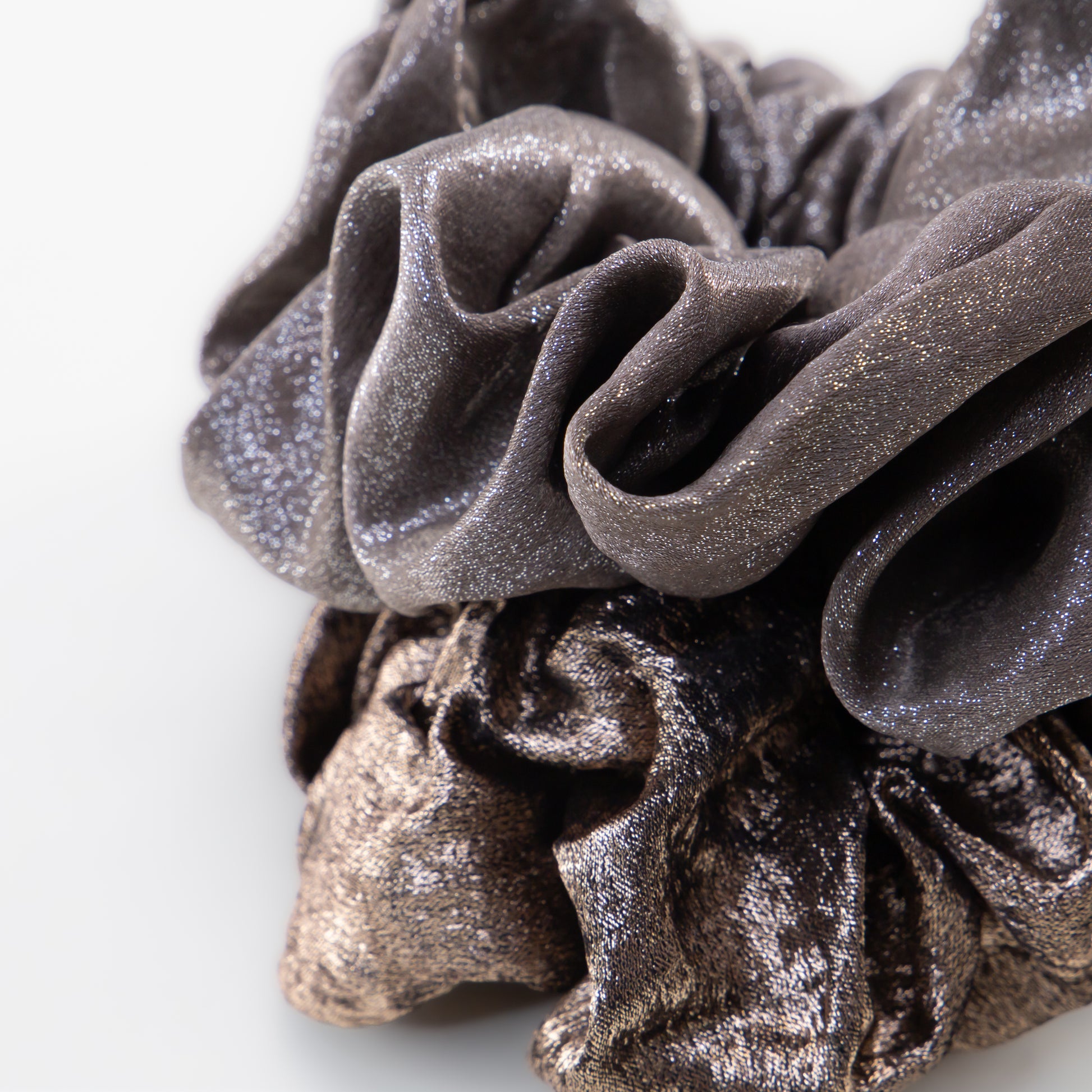 Elastice de păr tip scrunchie Shiny Mood cu efect lucios, grosime 5 cm, set 2 buc - Maro