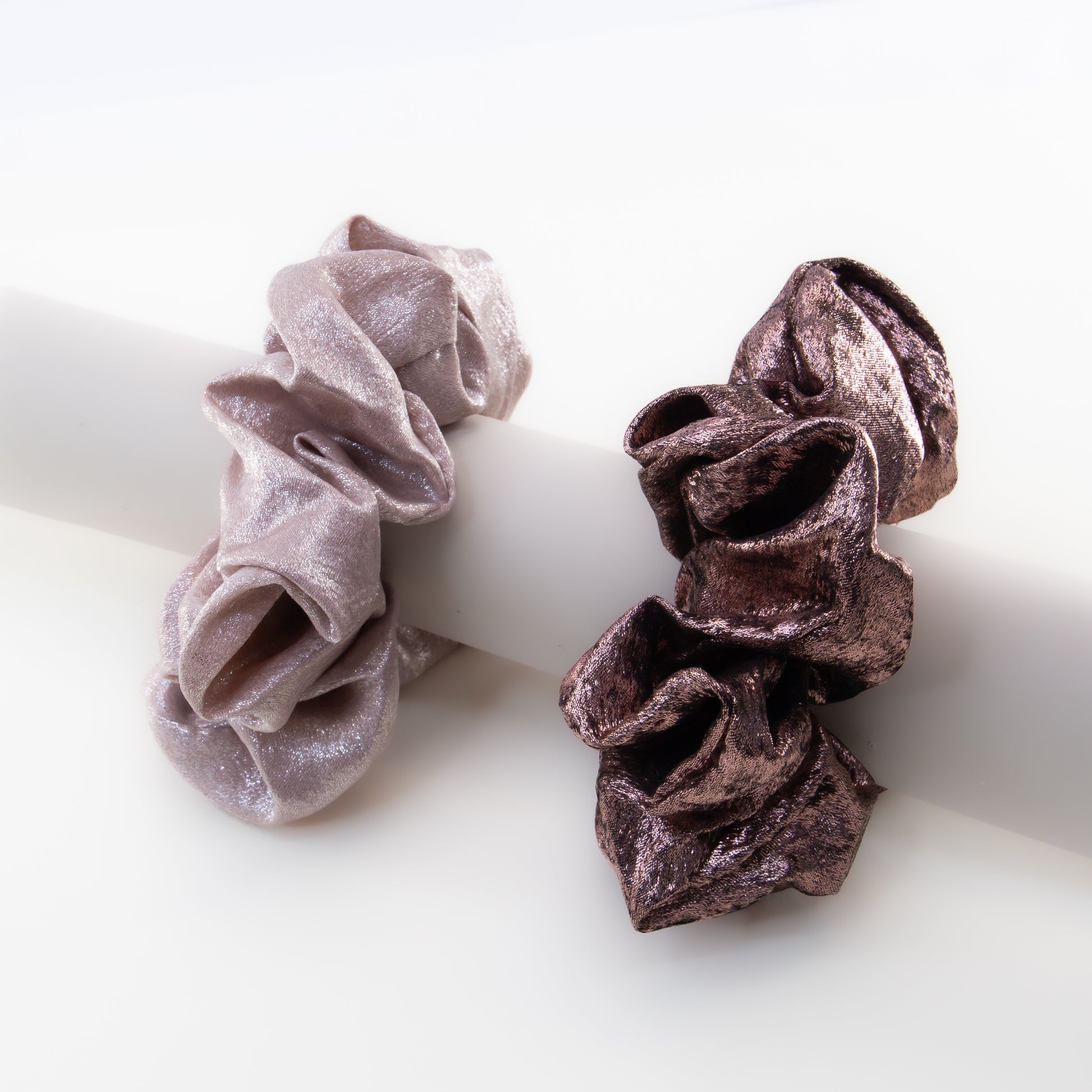Elastice de păr tip scrunchie Shiny Mood cu efect lucios, grosime 5 cm, set 2 buc - Roz