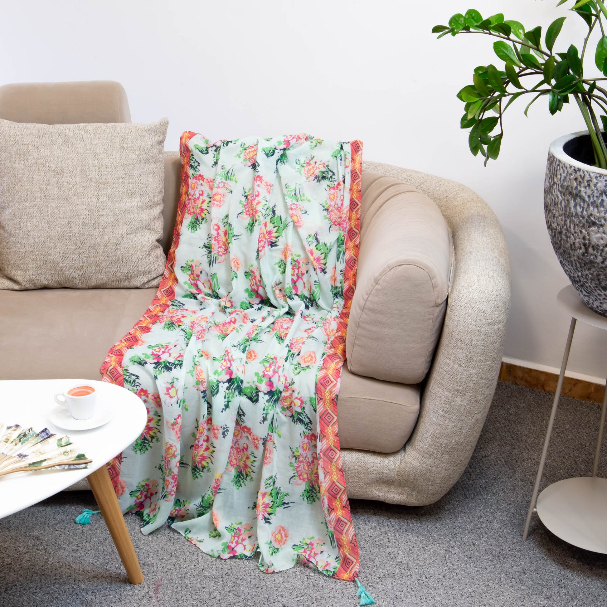 Eșarfă comodă cu imprimeu floral și forme geometrice, 190 x 110 cm - Fresh Lime Flamingo