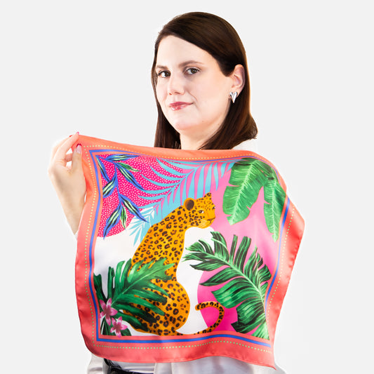 Eșarfă comodă din satin, imprimeu tropical cu jaguar, 46 x 46 cm - Roz, Verde