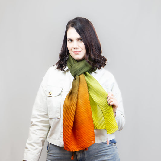 Eșarfă comodă și aerată cu degrade multicolor, 205 x 70 cm - Tonuri Pământii
