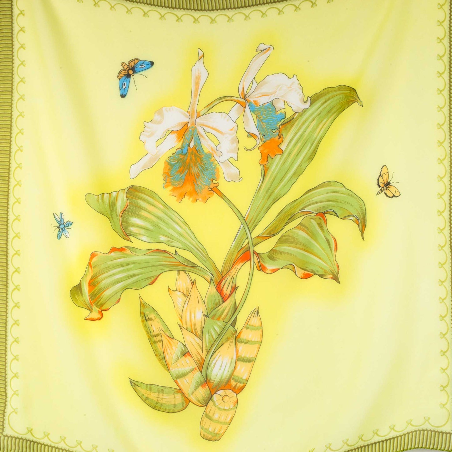 Eșarfă damă din mătase , imprimeu cu floare mare și fluturi, 65 x 65 cm - Galben