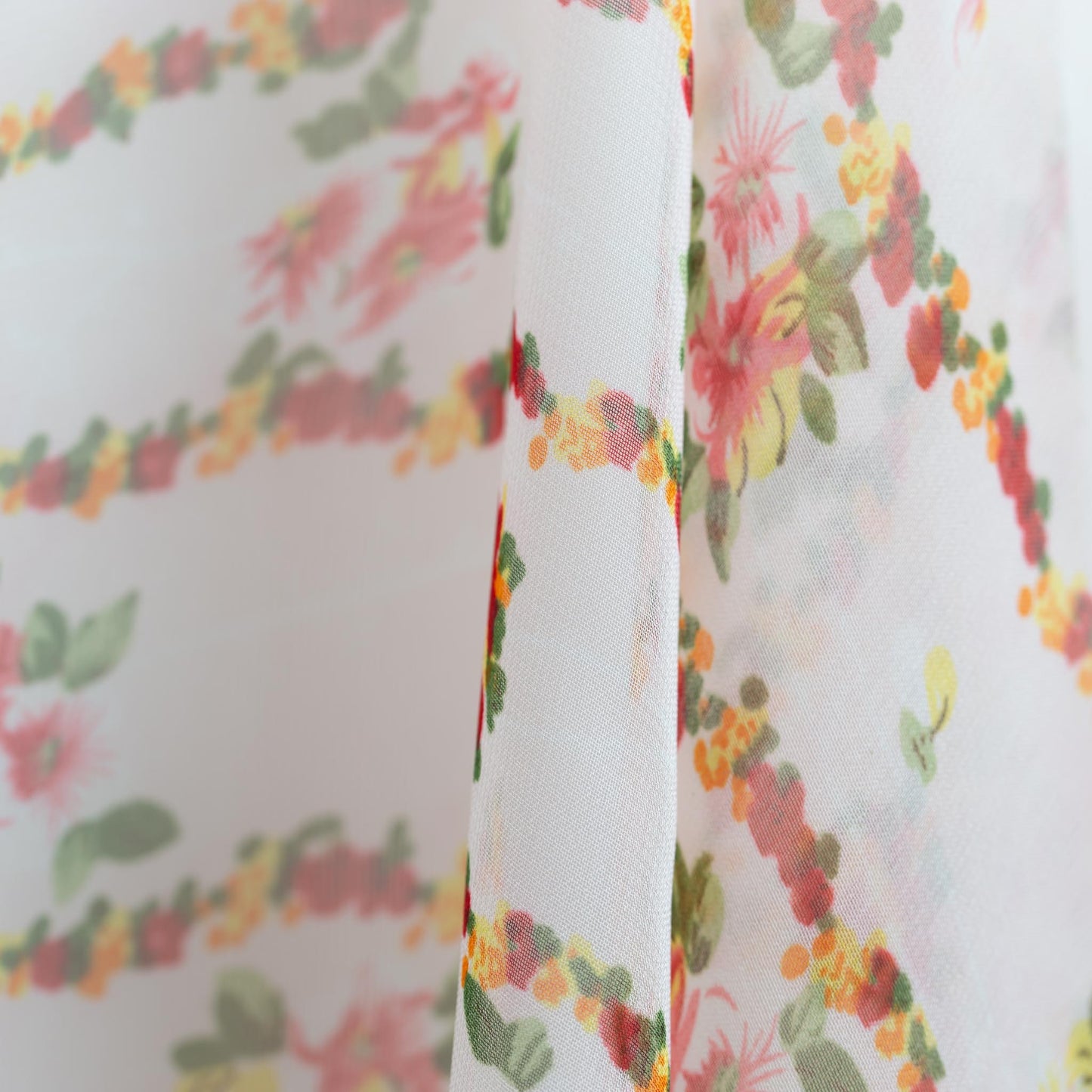 Eșarfă fină cu efect de mătase, imprimeu cu flori mici, 160 x 50 cm - Peach