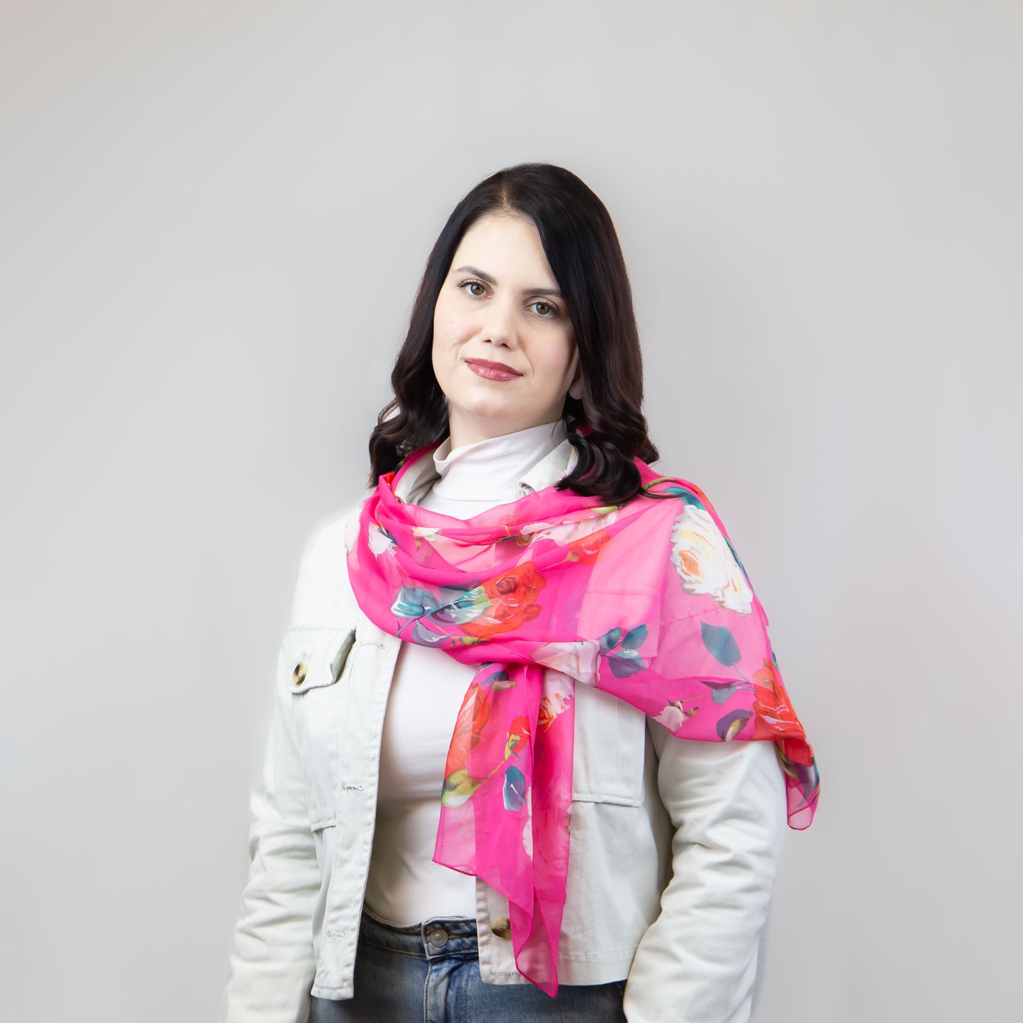 Eșarfă fină cu efect de mătase, imprimeu cu trandafiri classy, 160 x 50 cm - Fucsia