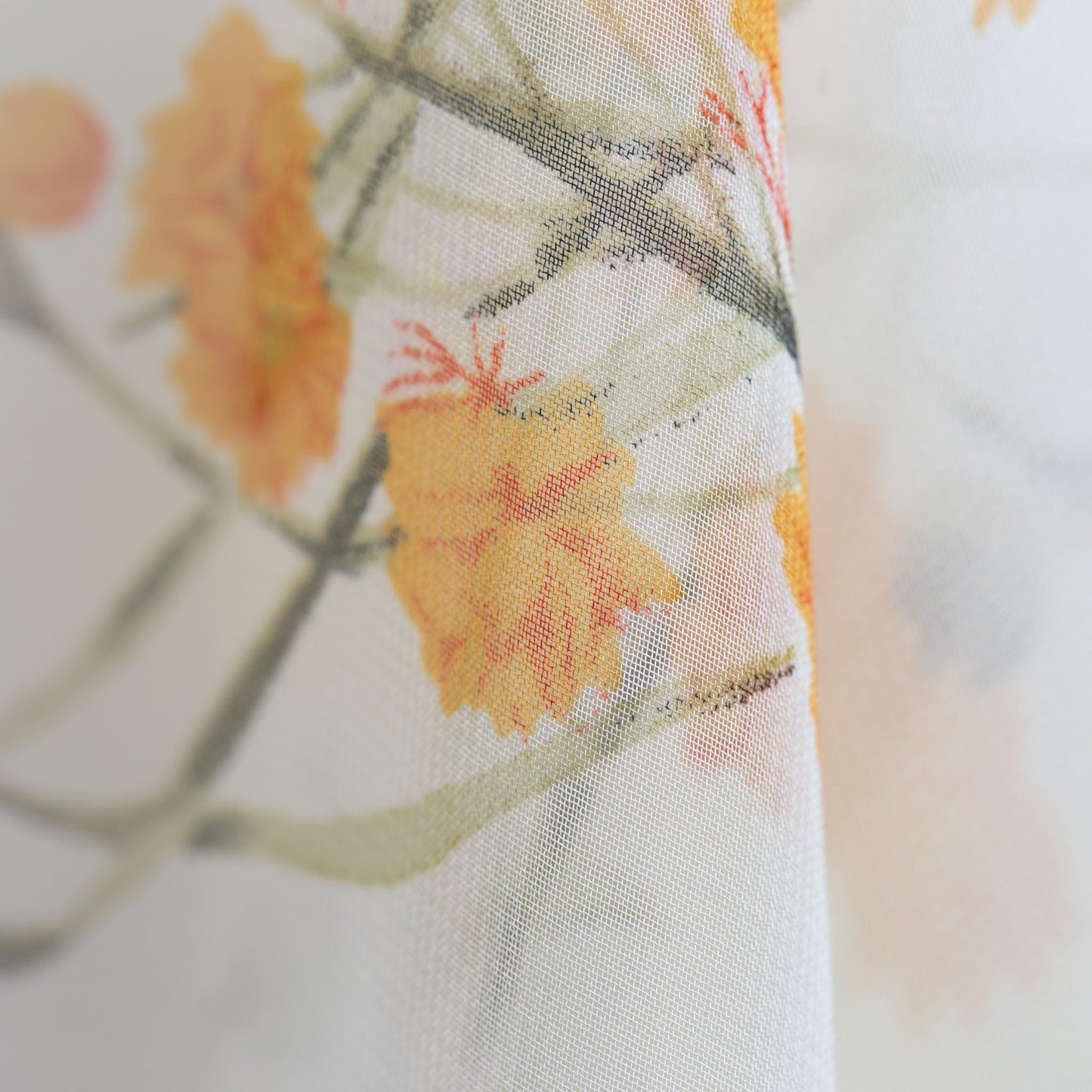 Eșarfă fină cu efect de mătase, imprimeu delicate wild flowers, 160 x 50 cm - Galben