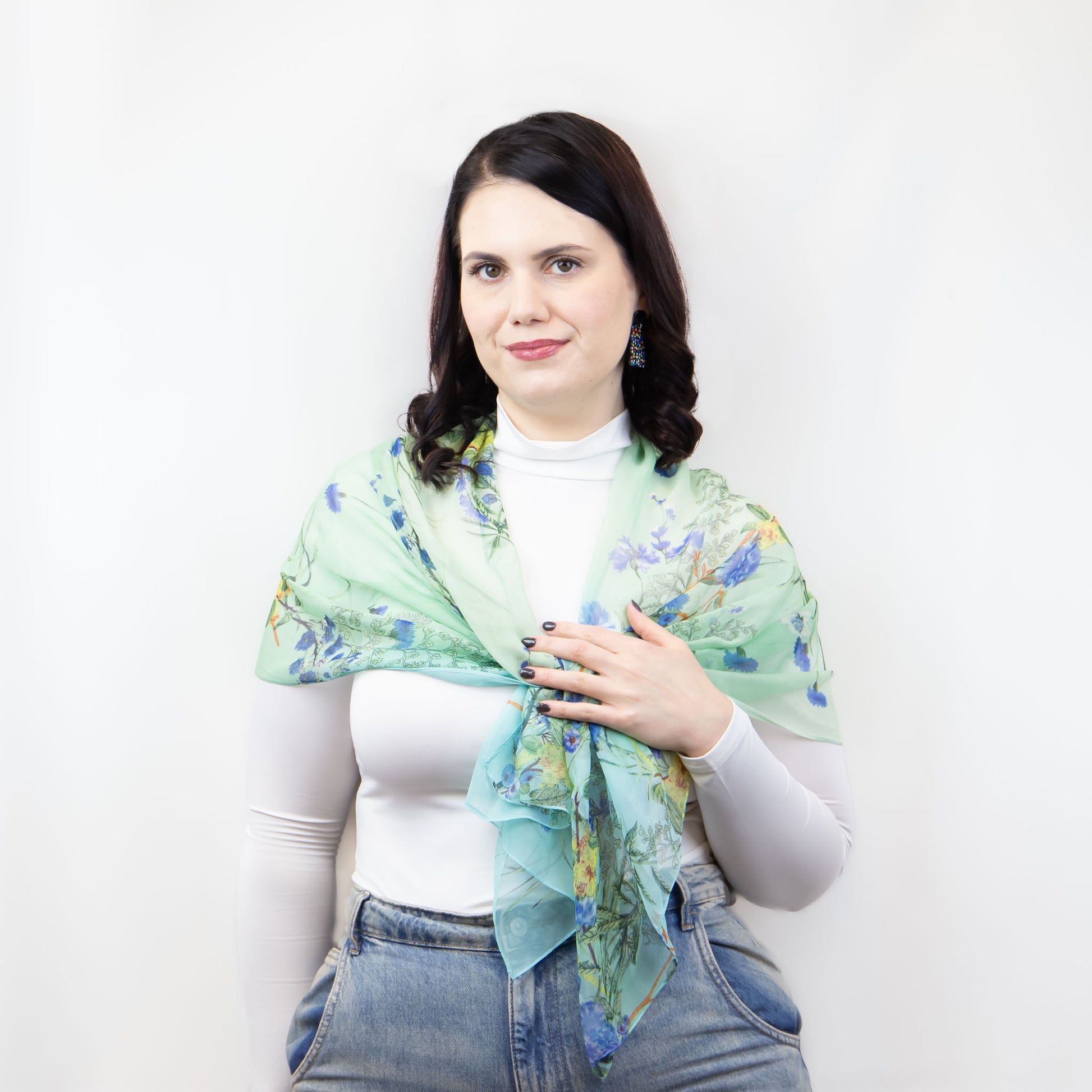 Eșarfă fină cu efect de mătase, imprimeu delicate wild flowers, 160 x 50 cm - Verde