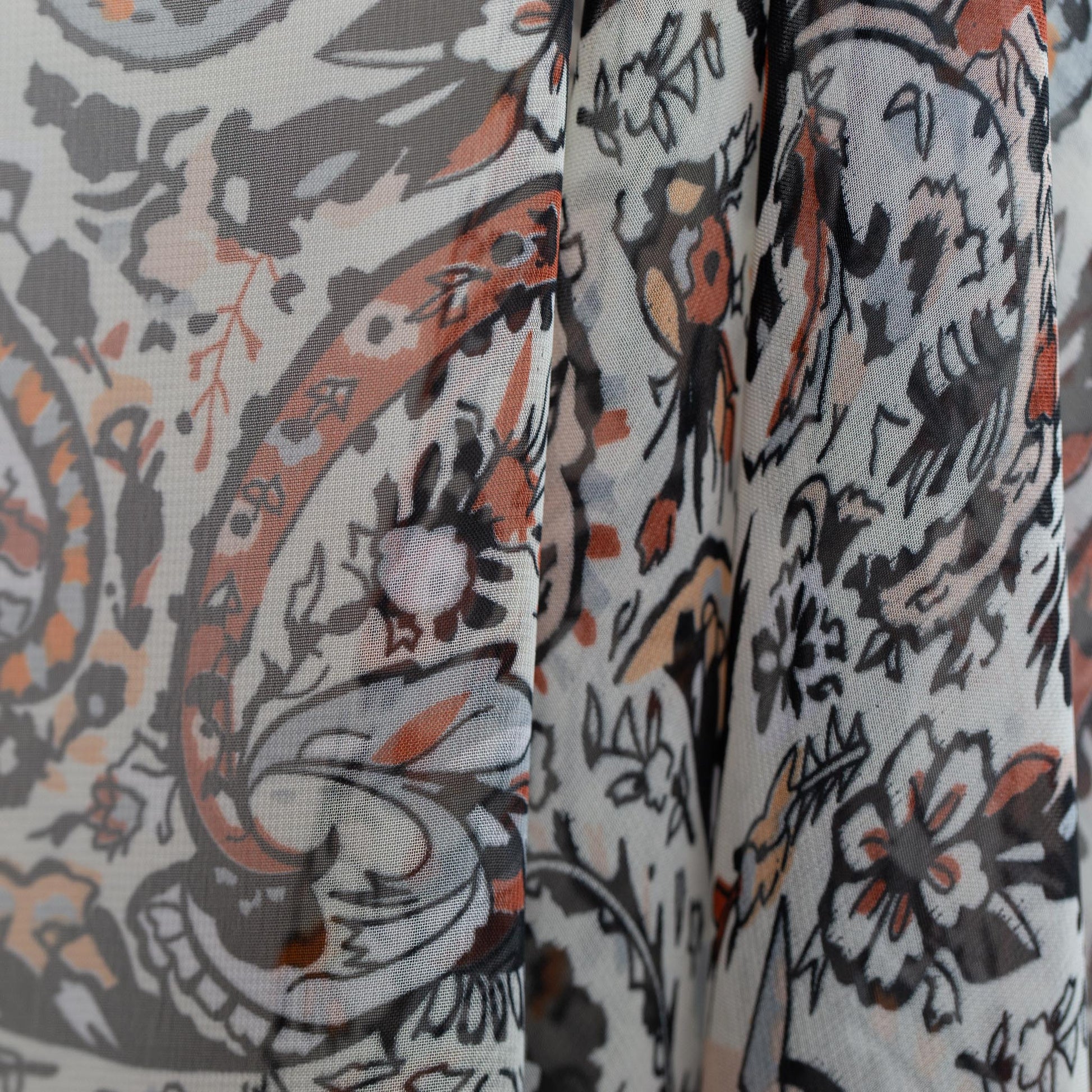 Eșarfă fină cu efect de mătase, imprimeu paisley garden, 160 x 50 cm - Bad B*Tch