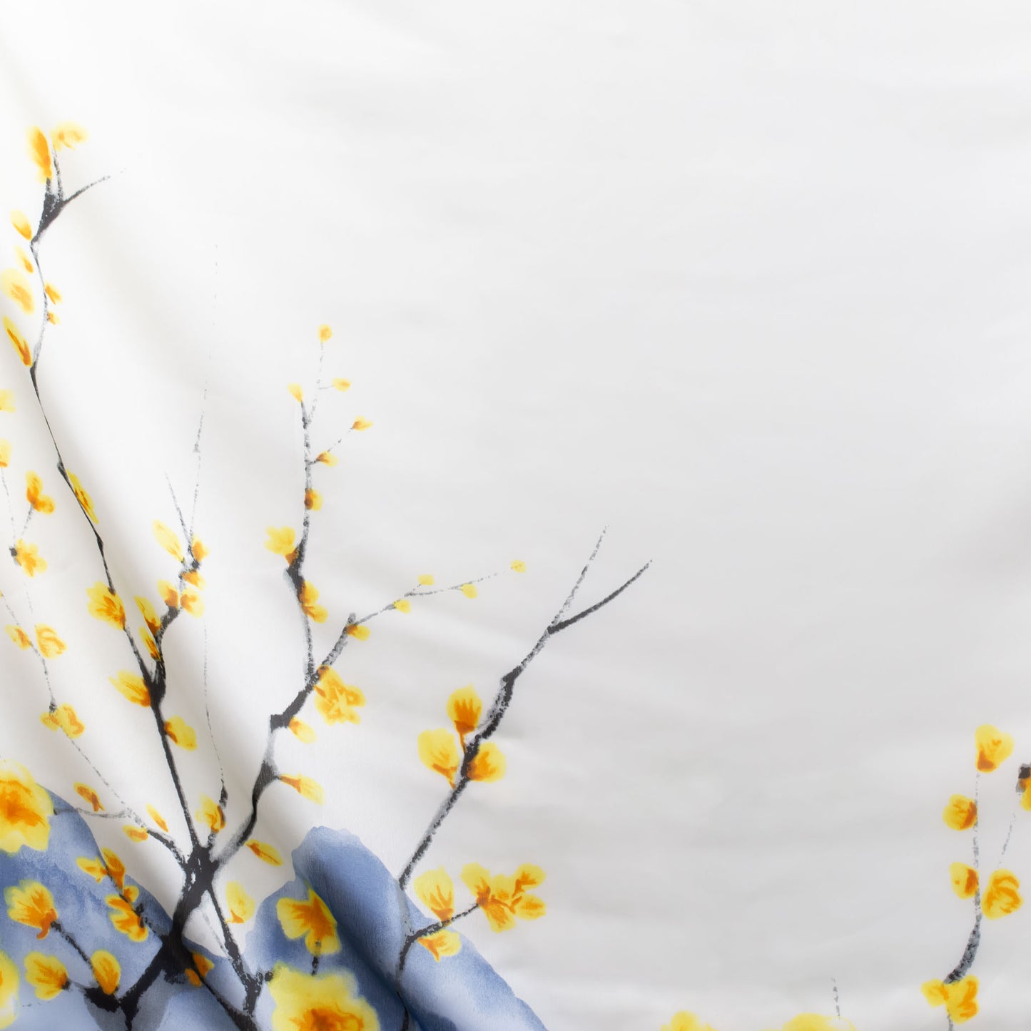 Eșarfă fină și deosebită cu efect mătase, imprimeu spring touch, 180 x 90 cm - Crem