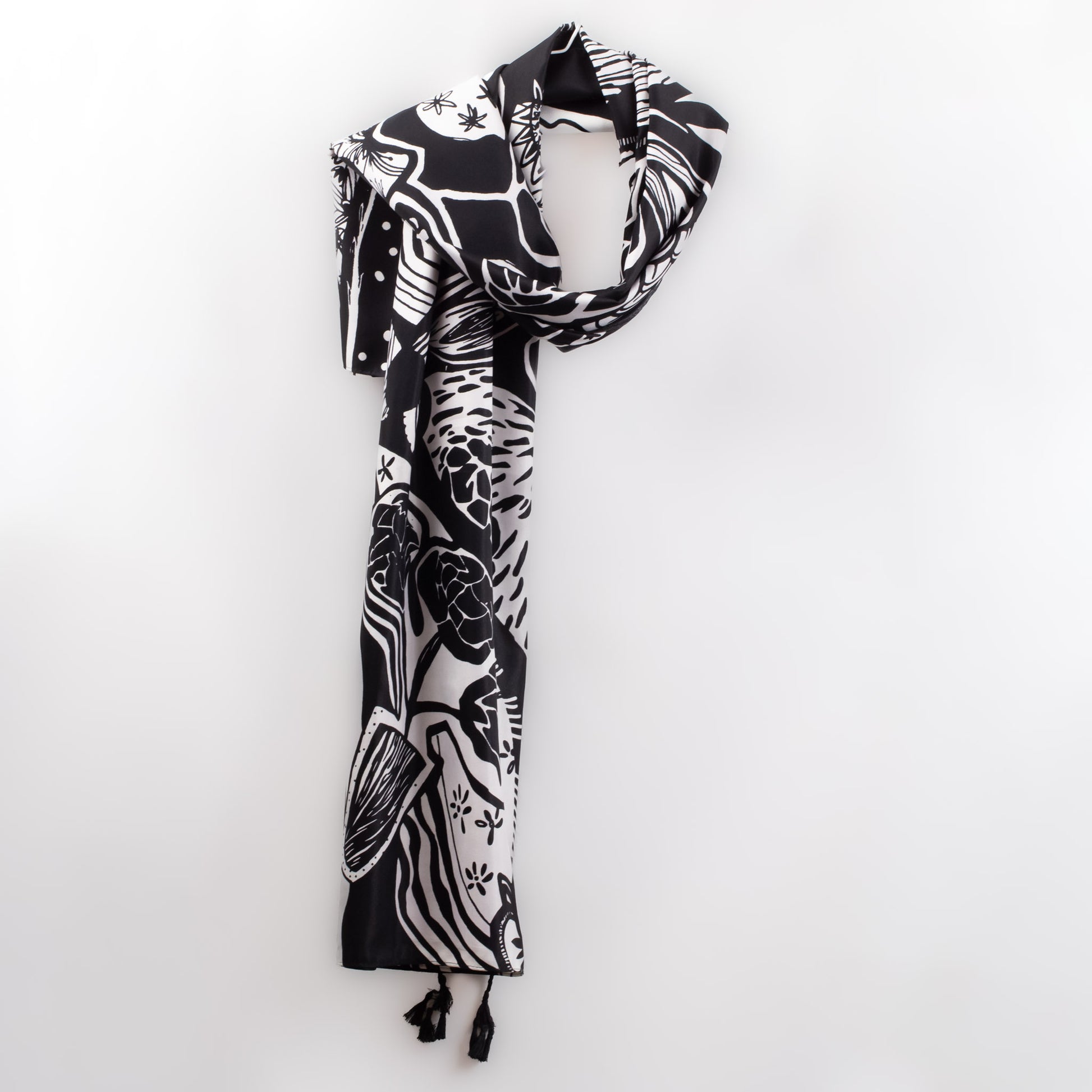 Eșarfă premium cu imprimeu black & white flowers, 180 x 85 cm