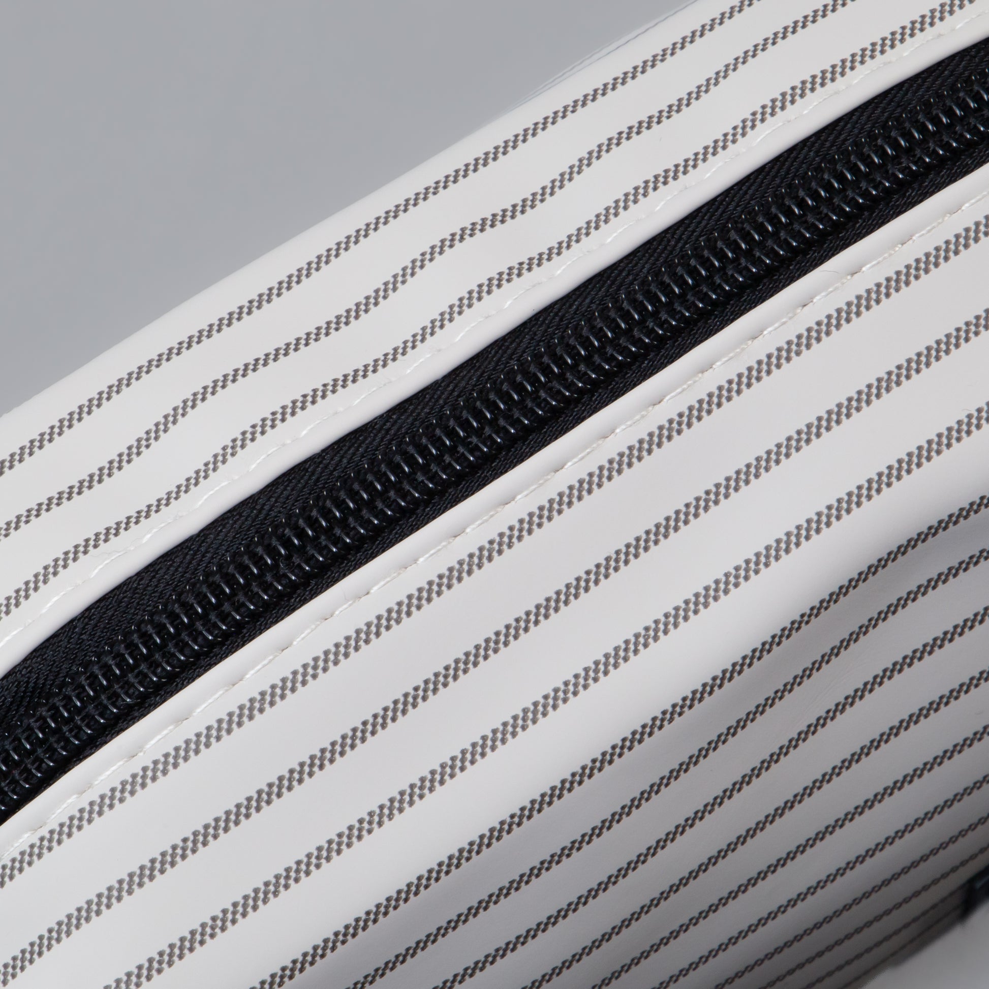 Geantă cosmetice Dungi Chic - Crem