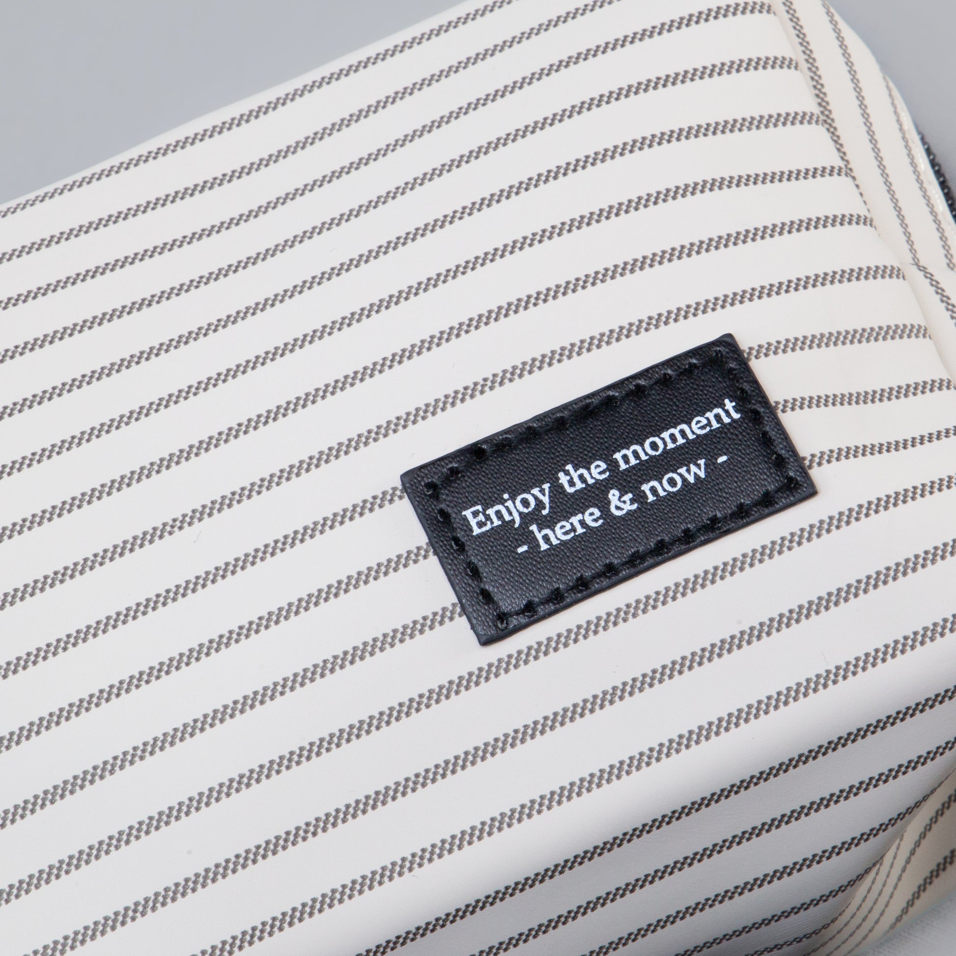 Geantă cosmetice Dungi Chic - Crem