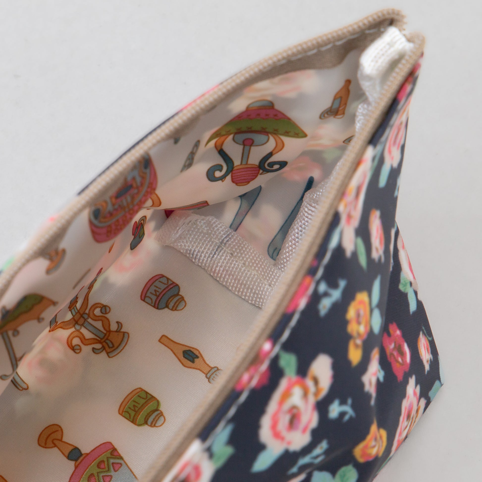 Geantă cosmetice Eden cu imprimeu floral - Albastru & Roz
