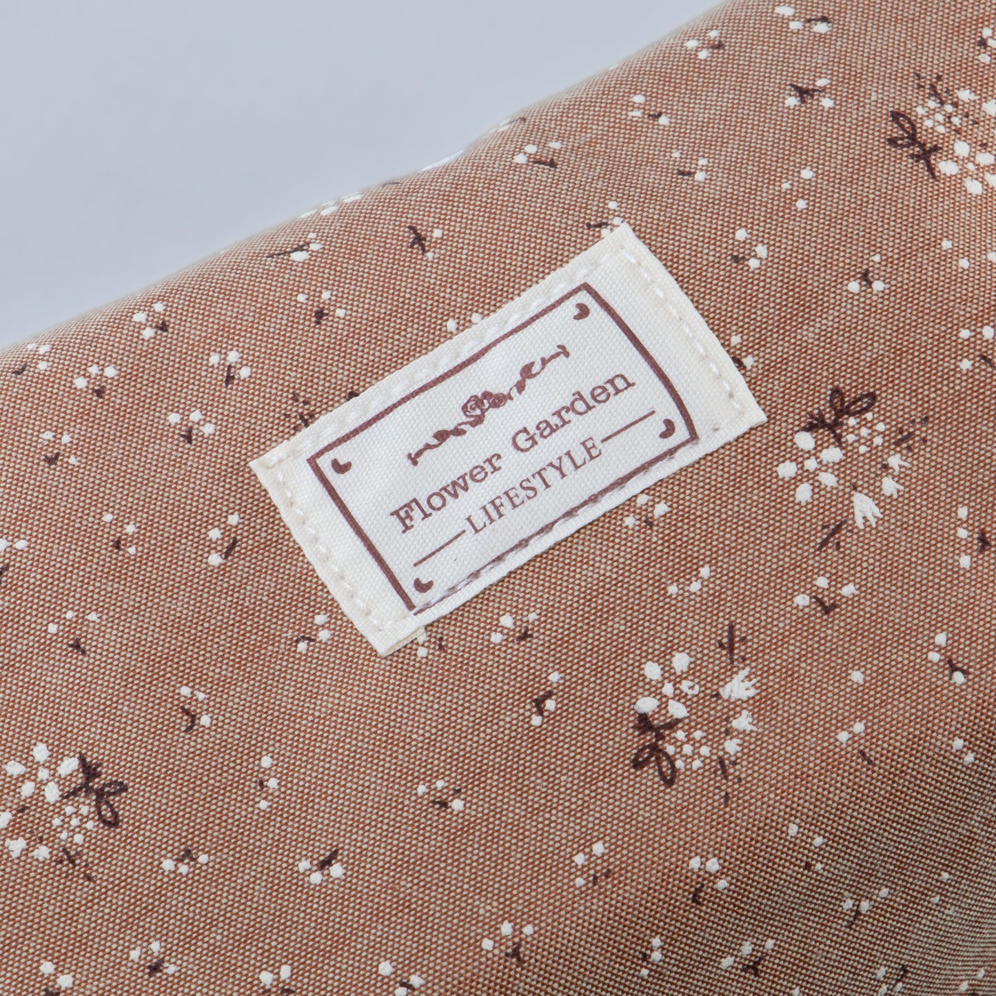 Geantă cosmetice Flower Garden - Maro