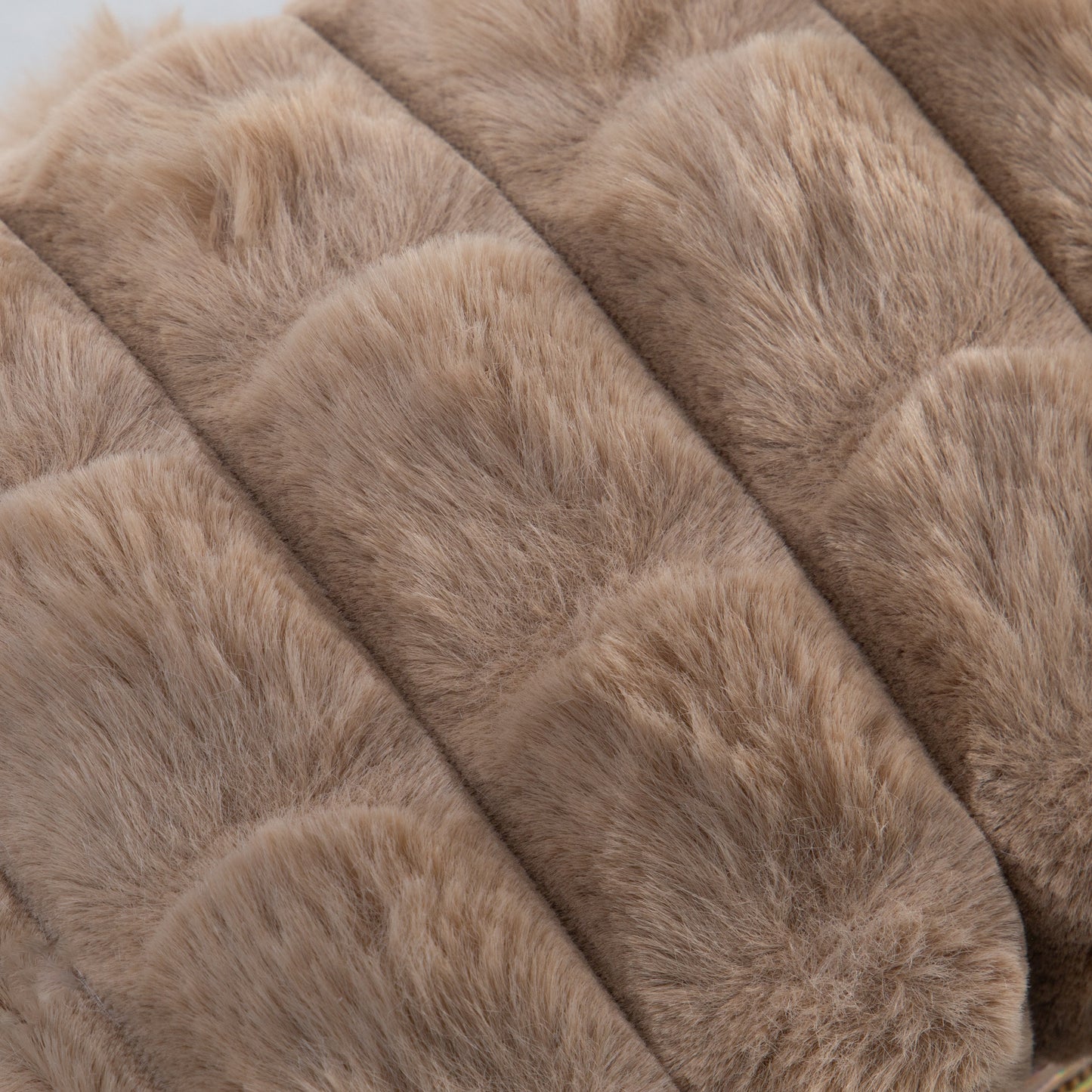 Geantă cosmetice pufoasă - Maro